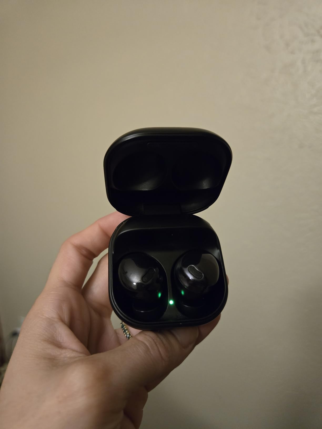 SAMSUNG Galaxy Buds Pro R190 Bluetooth Earbuds True Wireless, Noise Cancelling (Renewed) - Customer Photo 2