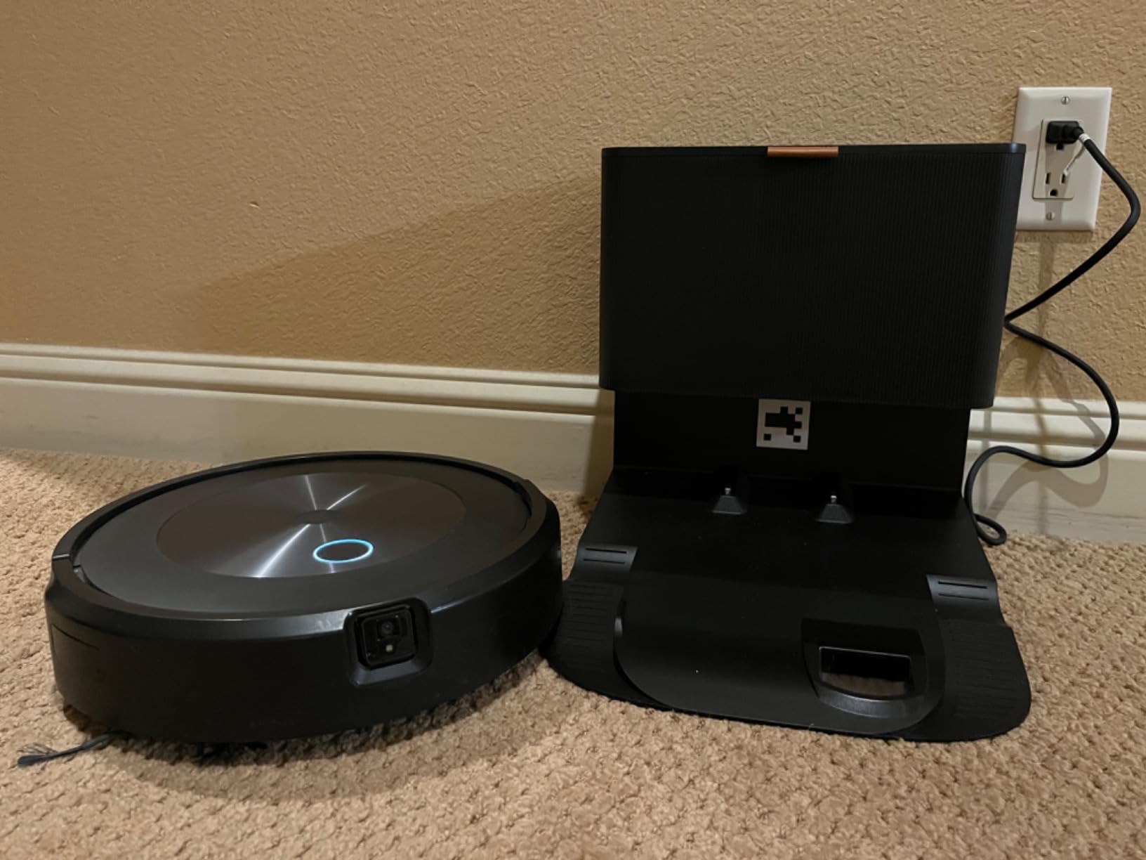iRobot Roomba j7+ (7550) Self-Emptying Robot Vacuum – Uses PrecisionVision Navigation to Identify & Avoid Objects Like Socks, Shoes, & Pet Waste, Smart Mapping, Self-Empty for Up to 60 Days - Customer Photo 1