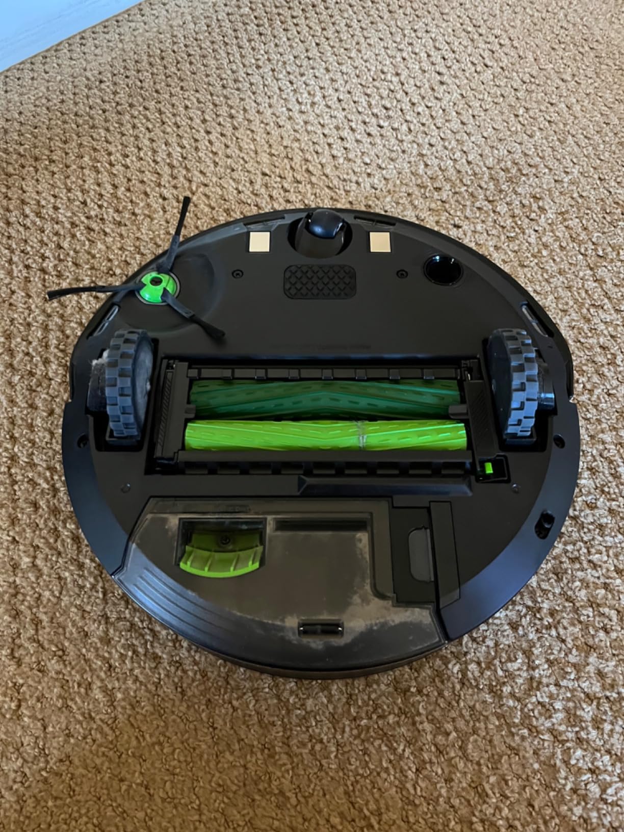 iRobot Roomba j7+ (7550) Self-Emptying Robot Vacuum – Uses PrecisionVision Navigation to Identify & Avoid Objects Like Socks, Shoes, & Pet Waste, Smart Mapping, Self-Empty for Up to 60 Days - Customer Photo 3