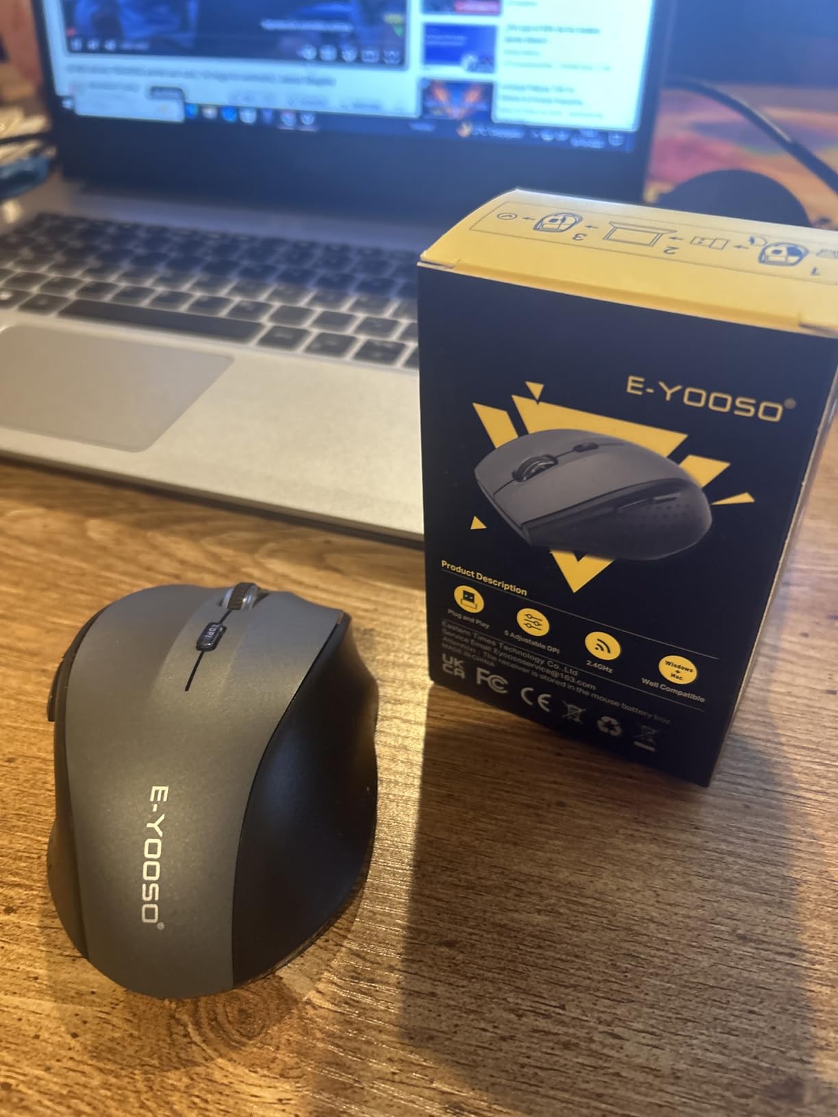 E-YOOSO Wireless Mouse for Laptop, Portable Optical Computer Mouse, 6 Buttons, Cordless 2.4GHz with USB Receiver, 5-Level 4800 DPI, 18 Months Battery Life for PC Chromebook Windows Mac - Customer Photo 4