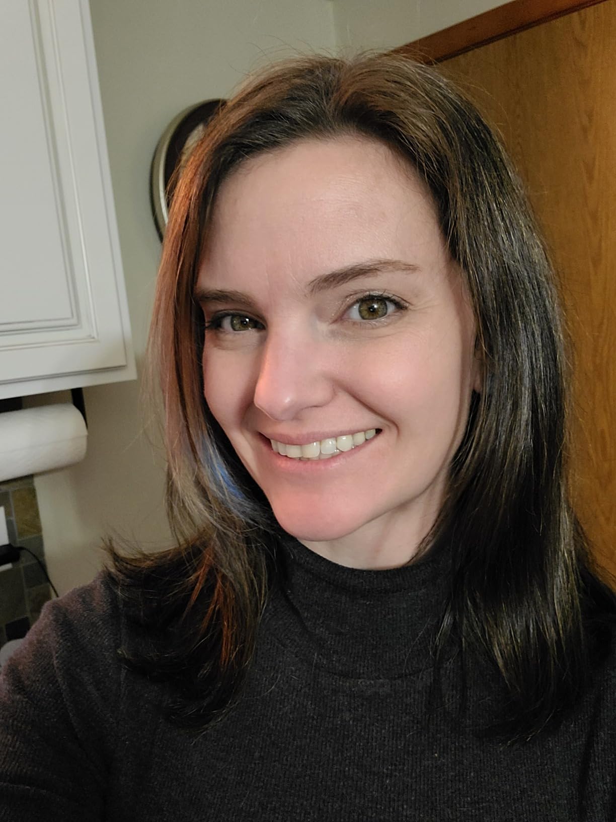 URBAN DECAY Naked 3 Mini Eyeshadow Palette - 6 Soft Pink Shadows, Multi-Use Matte & Shimmer Finishes, Ultra-Blendable Everyday Rosy Neutrals, Long-lasting Up to 12HR Wear, Travel Makeup with Mirror Customer Review URBAN DECAY Naked 3 Mini Eyeshadow Palette - 6 Soft Pink Shadows, Multi-Use Matte & Shimmer Finishes, Ultra-Blendable Everyday Rosy Neutrals, Long-lasting Up to 12HR Wear, Travel Makeup with Mirror - Customer Photo 1