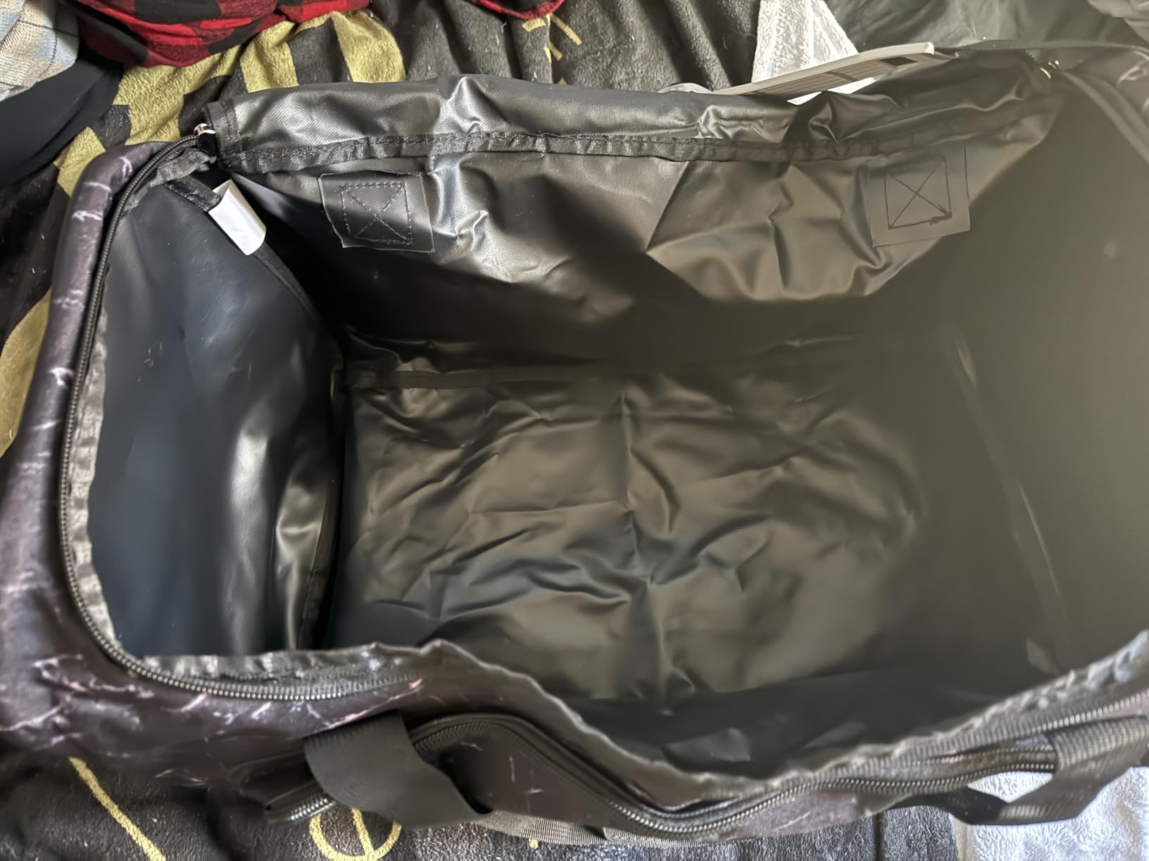 Gym Bag for Men - 55L Black Durable Large Duffle Bag for Travel, Workout, Fitness & Sport Customer Review Gym Bag for Men - 55L Black Durable Large Duffle Bag for Travel, Workout, Fitness & Sport - Customer Photo 2