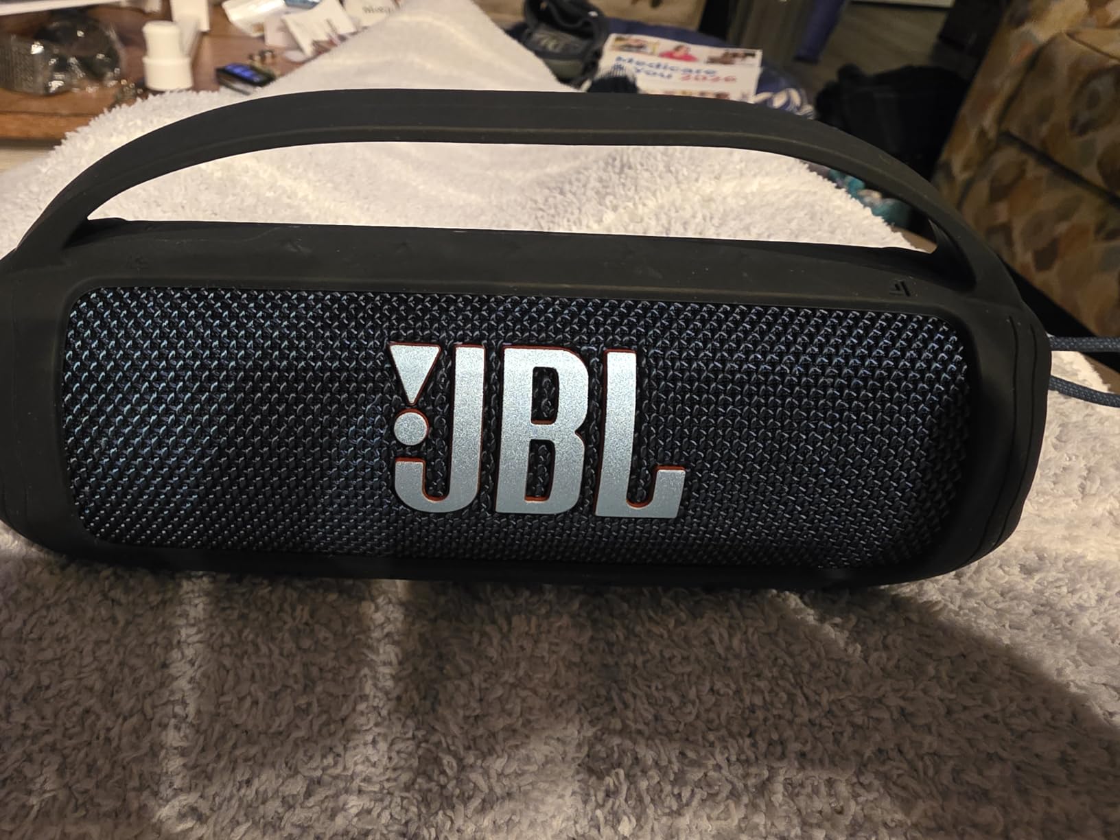 JBL Flip 6 - Portable Bluetooth Speaker, powerful sound and deep bass, IPX7 waterproof, 12 hours of playtime, JBL PartyBoost for multiple speaker pairing for home, outdoor and travel (Black) Customer Review JBL Flip 6 - Portable Bluetooth Speaker, powerful sound and deep bass, IPX7 waterproof, 12 hours of playtime, JBL PartyBoost for multiple speaker pairing for home, outdoor and travel (Black) - Customer Photo 2