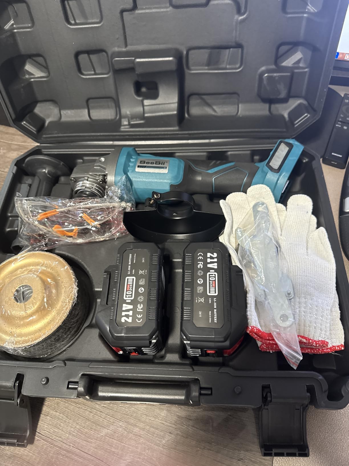 Seesii Mini Angle Grinder 21v Electric Cordless Sharpener With One Battery Angle Grinder, Rotatable 180 ° Brushless Polisher, 75-100MM Saw Blade Applicable - Customer Photo 1