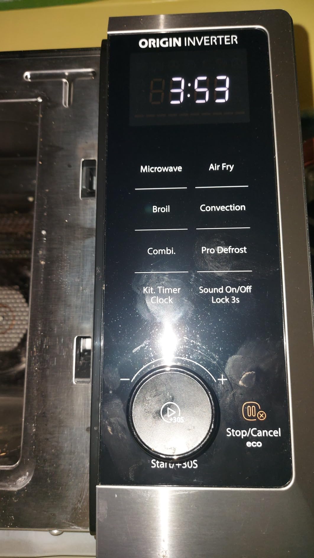 TOSHIBA Inverter Countertop Microwave Oven Air Fryer Combo MASTER Series, Broil, Convection, Speedy Combi, Even Defrost 11.3'' Turntable Sound On/Off, 27 Auto Menu&47 Recipes Black Stainless - Customer Photo 3