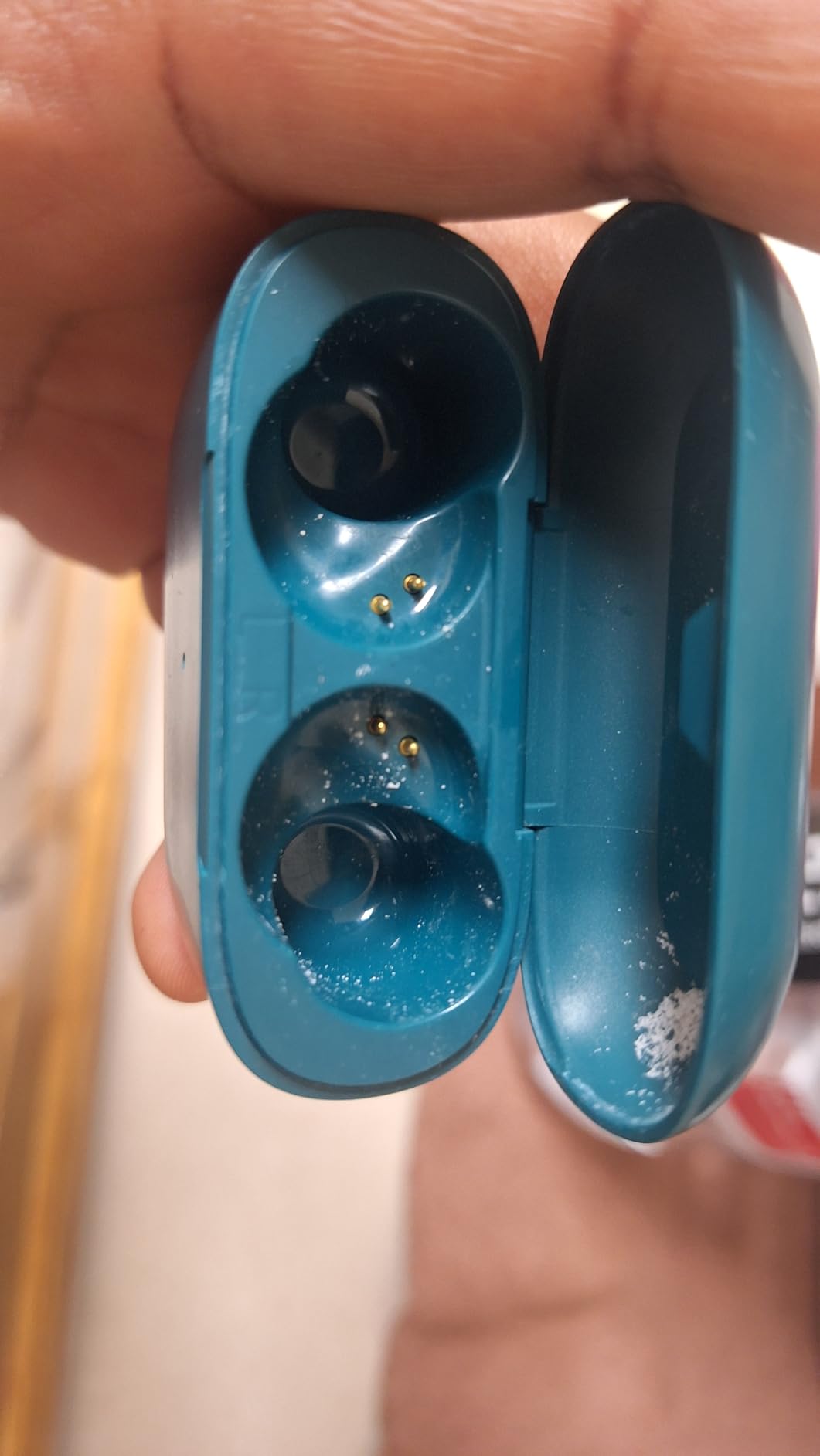 JLab Go Air Pop True Wireless Earbuds, in Ear Headphones, Bluetooth Earphones, Ear Buds with 32H Playtime, Bluetooth Earbuds with Microphone, USB Charging Case, Dual Connect, EQ3 Sound, Rose Customer Review JLab Go Air Pop True Wireless Earbuds, in Ear Headphones, Bluetooth Earphones, Ear Buds with 32H Playtime, Bluetooth Earbuds with Microphone, USB Charging Case, Dual Connect, EQ3 Sound, Rose - Customer Photo 2