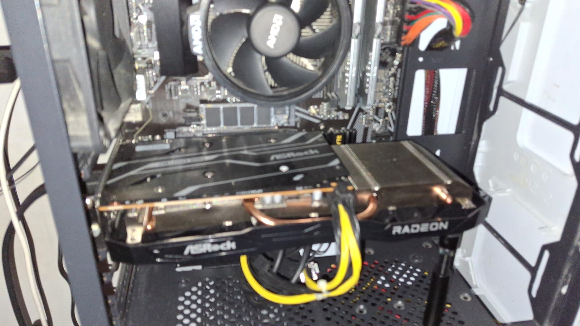 ASRock AMD Radeon RX 6600 Challenger D 8GB GDDR6 DisplayPort 14Gbps HDMI 0dB Silent Cooling 128-bit 7680 x 4320 Dual Fan Graphics Card PCI Express 4.0 x8 8-pin Customer Review ASRock AMD Radeon RX 6600 Challenger D 8GB GDDR6 DisplayPort 14Gbps HDMI 0dB Silent Cooling 128-bit 7680 x 4320 Dual Fan Graphics Card PCI Express 4.0 x8 8-pin - Customer Photo 1