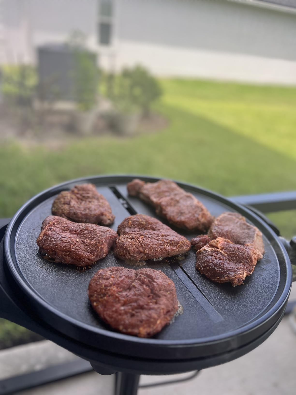 Cuisinart Indoor/Outdoor Electric Grill, 2-in-1 Portable BBQ with Nonstick Cooking Surface, Electric Grill Outdoor with Adjustable Heat, Stand/Tabletop Options for Cookouts, Barbecues, Small Spaces - Customer Photo 3