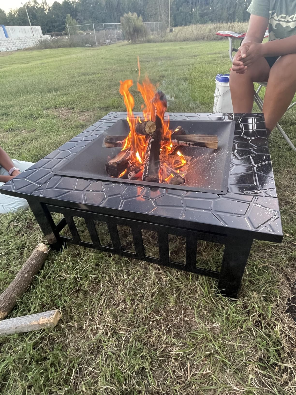 Devoko Outdoor Fire Pit, 32 Inch Firepit Table Metal Outdoor Fireplaces with Waterproof Cover for Outside Patio Camping (Black) customer photo 2