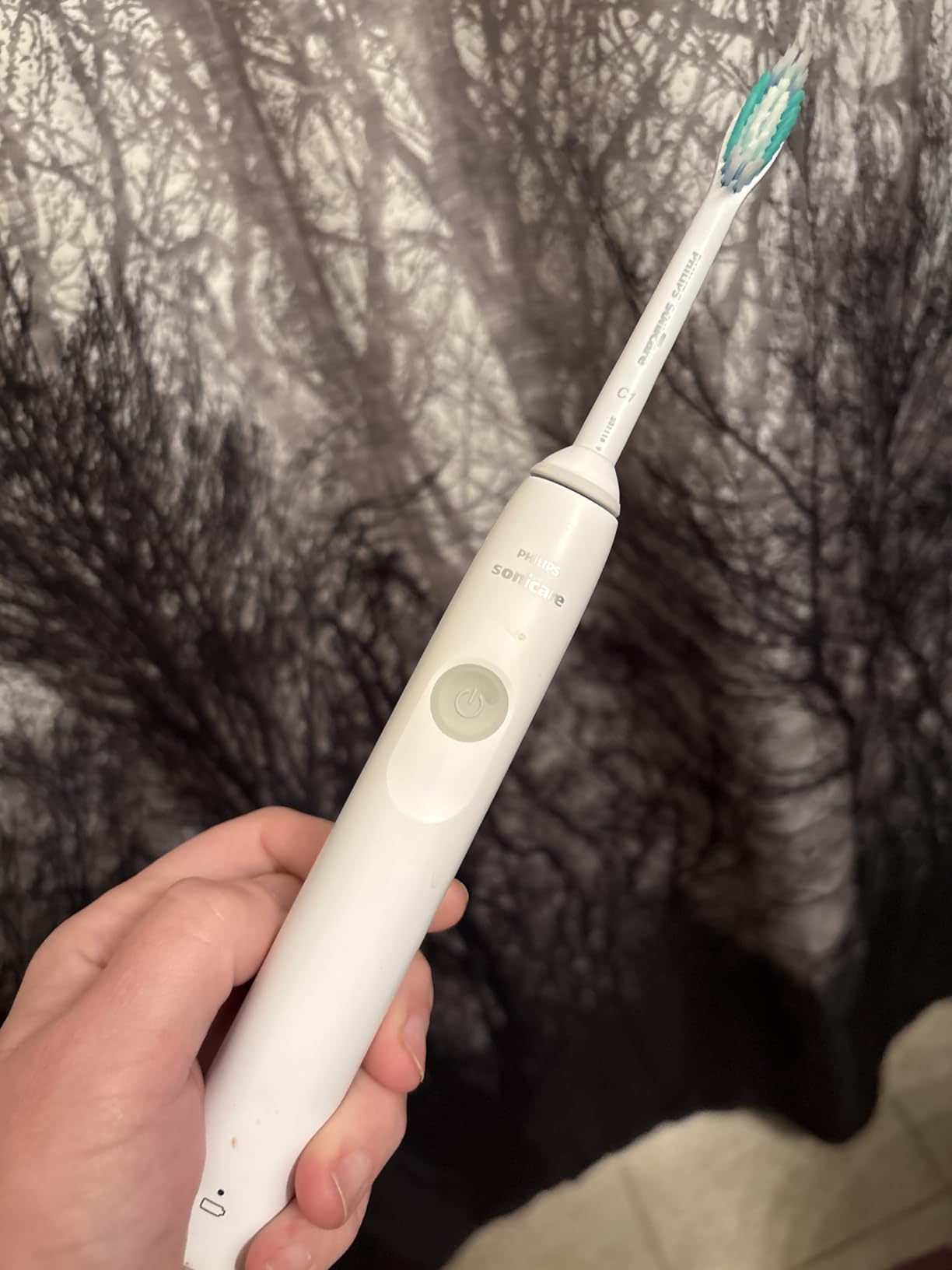 PHILIPS Sonicare 1100 Power Toothbrush, Rechargeable Electric Toothbrush, White Grey HX3641/02 - Customer Photo 1
