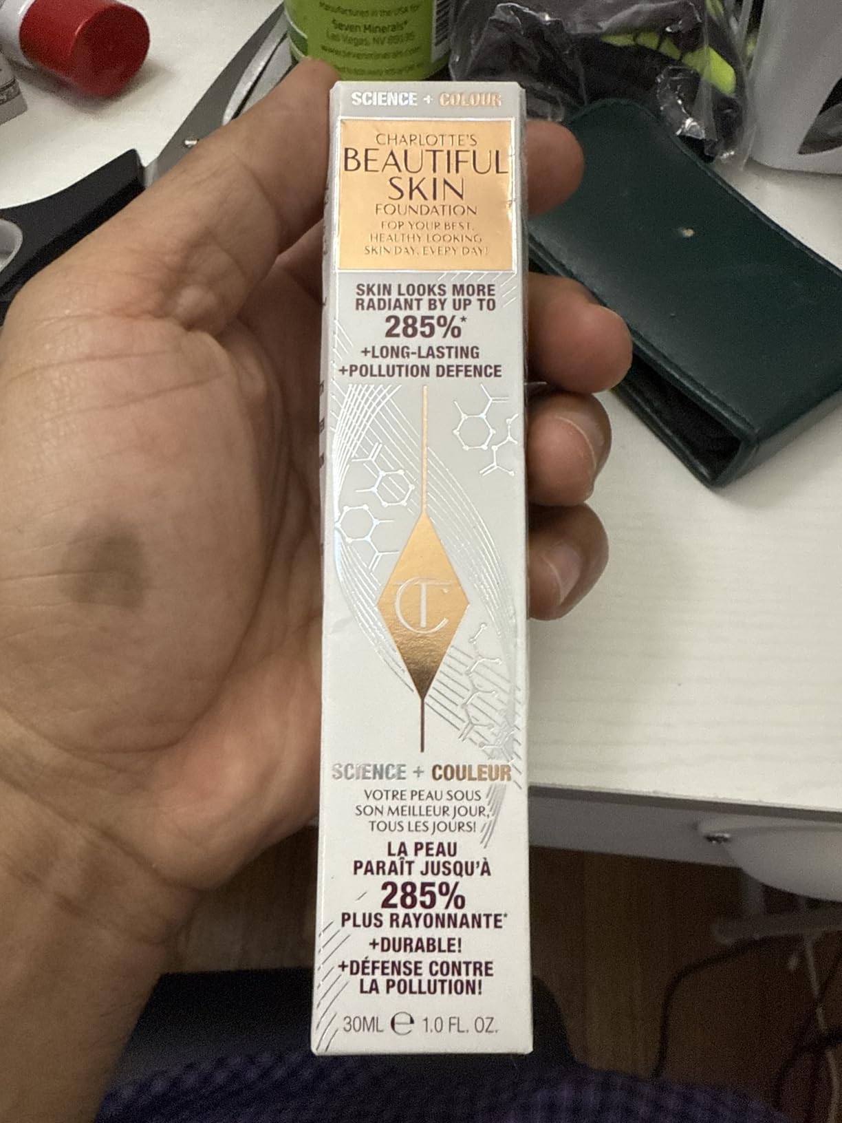 Charlotte Tilbury Beautiful Skin Medium Coverage Hydrating Foundation - Buildable Liquid Makeup for Instant Glow, Plumping Hydration & Lasting Skincare Benefits - Customer Photo 1