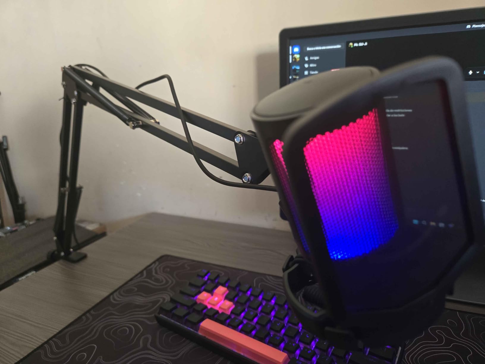 FIFINE Gaming PC USB Microphone, Podcast Condenser Mic with Boom Arm, Pop Filter, Mute Button for Streaming, Twitch, Online Chat, RGB Computer Mic for PS4/5 PC Gamer Youtuber-AmpliGame A6T Customer Review FIFINE Gaming PC USB Microphone, Podcast Condenser Mic with Boom Arm, Pop Filter, Mute Button for Streaming, Twitch, Online Chat, RGB Computer Mic for PS4/5 PC Gamer Youtuber-AmpliGame A6T - Customer Photo 4