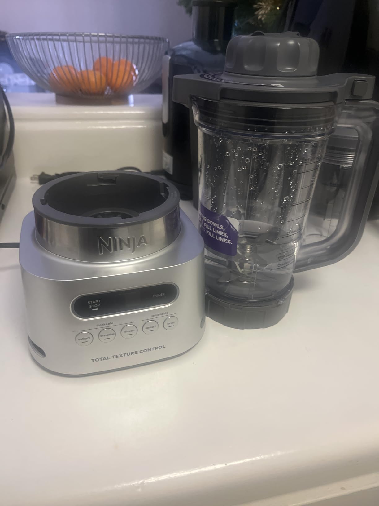 Ninja SS151 TWISTi Blender DUO, High-Speed 1600 WP Smoothie Maker & Nutrient Extractor* 5 Functions Smoothie, Spreads & More, smartTORQUE, 34-oz. Pitcher & (2) To-Go Cups, Gray - Customer Photo 2