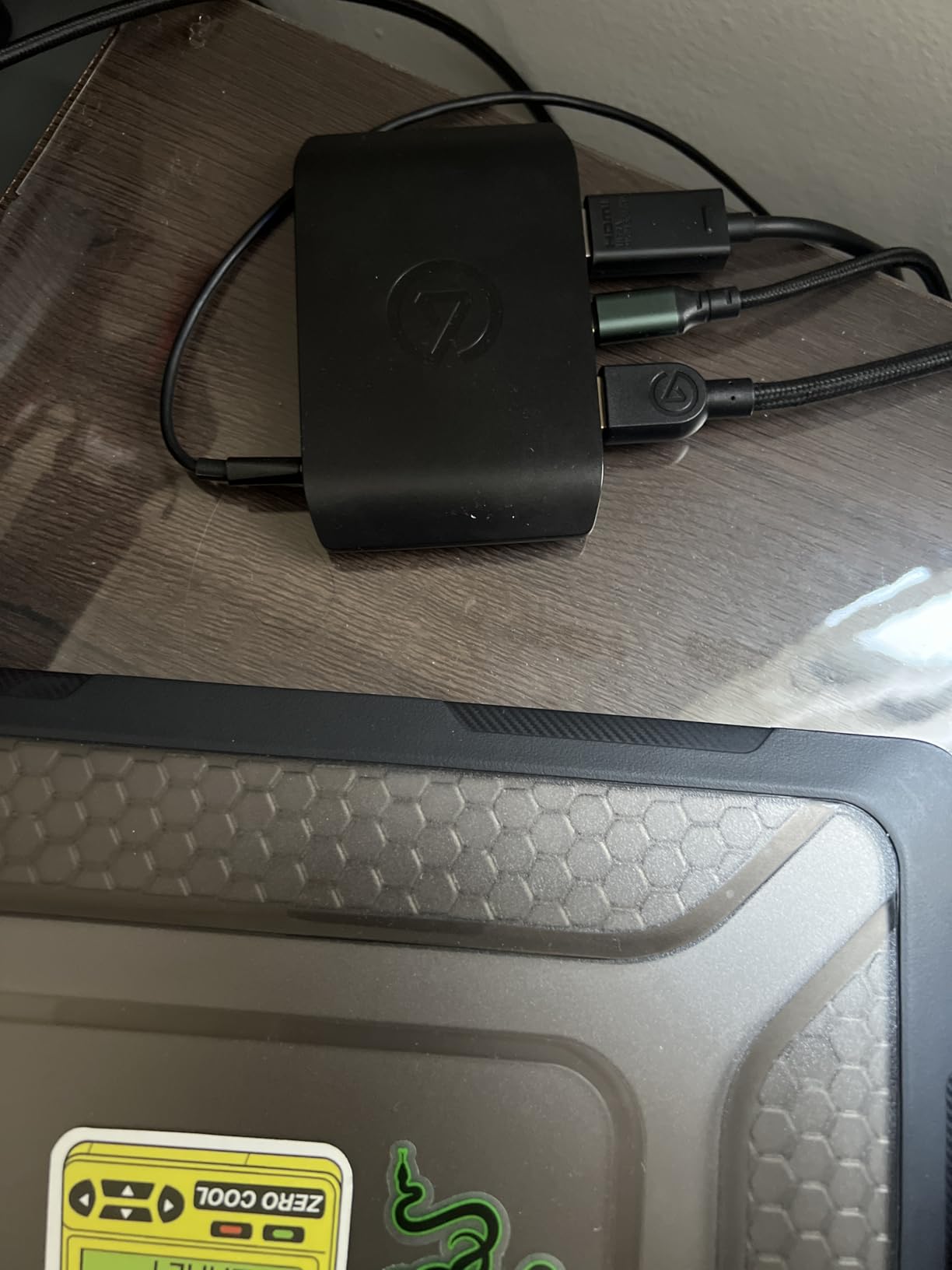 Elgato HD60 X - Stream and Record in 1080p60 HDR10 or 4K30 with Ultra-low Latency on PS5|Pro, PS4|Pro, Xbox Series X/S, Xbox One X|S, Nintendo Switch 2, in OBS and More, Works with PC and Mac - Customer Photo 2