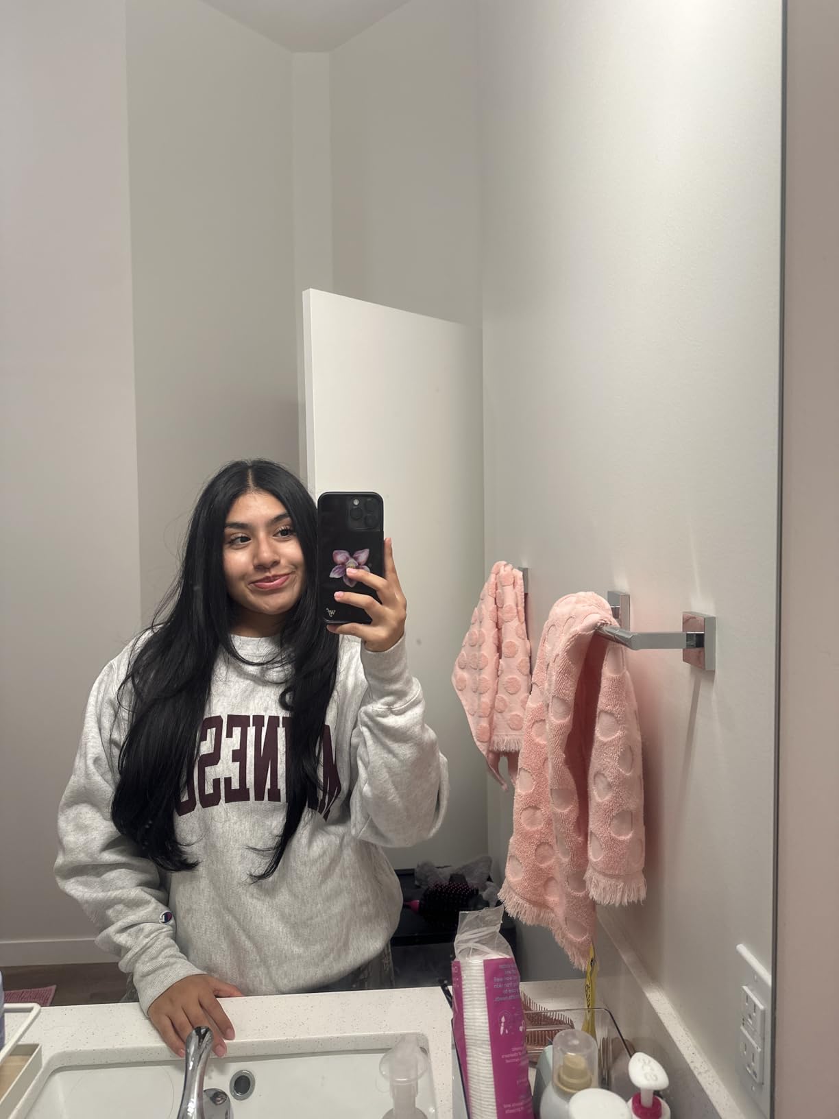 Hair Dryer Brush Blow Dryer in One, Upgraded 4 in 1 Hair Dryer and Styler Volumizer with Negative Ion Anti-frizz Ceramic Titanium Barrel Hot Air Hair Straightener Brush - Customer Photo 5