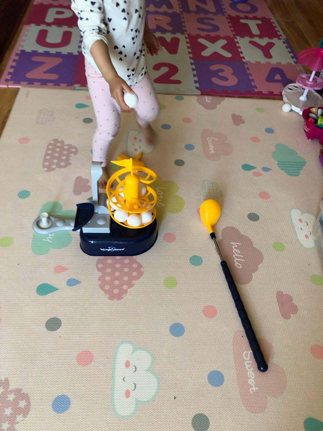 EagleStone Kids Golf Set with Hat, Golf Toy Set W/ 15pcs Training Golf Balls - Customer Photo 1
