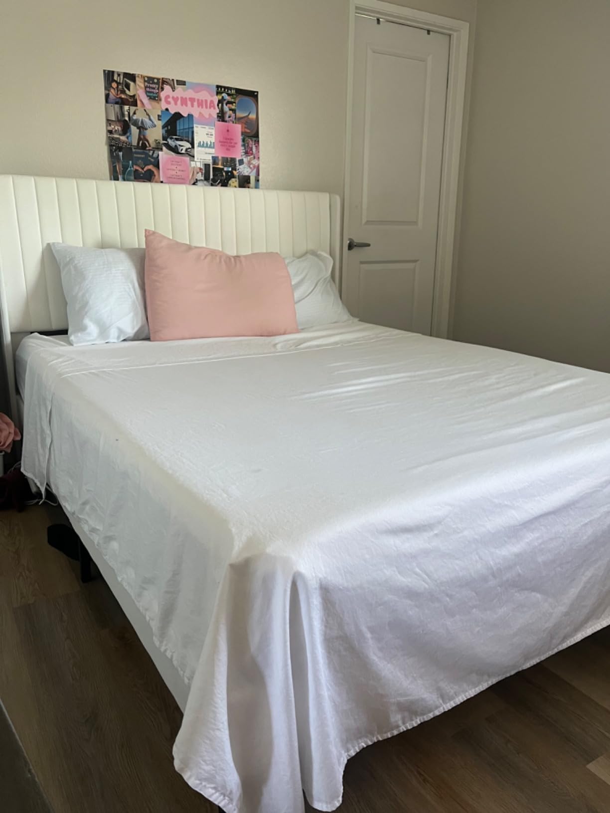 California Design Den Queen Sheet Set - Natural 100% Cotton Sheets Queen Size Bed Set with Deep Pockets, Soft Sateen Weave, Breathable and Durable Bedding (White) Customer Review California Design Den Queen Sheet Set - Natural 100% Cotton Sheets Queen Size Bed Set with Deep Pockets, Soft Sateen Weave, Breathable and Durable Bedding (White) - Customer Photo 1