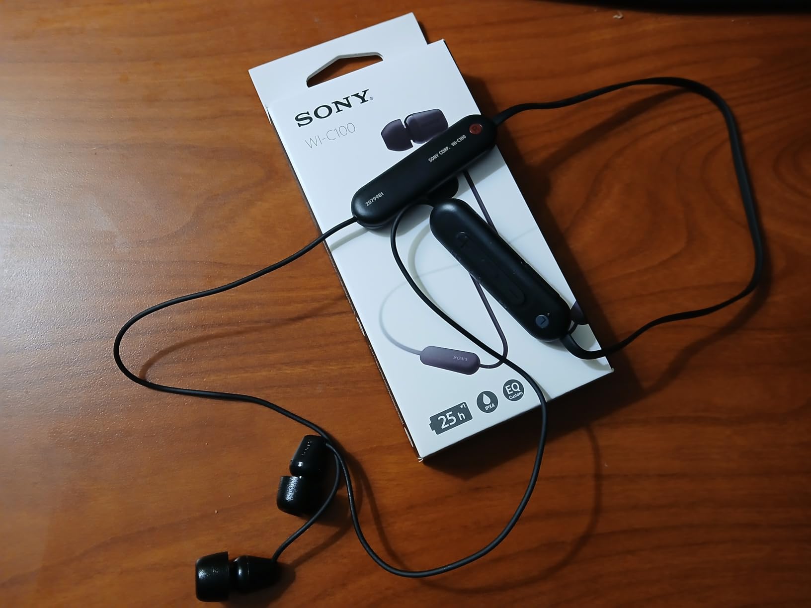 Sony WI-C100 Wireless in-Ear Bluetooth Headphones with Built-in Microphone, Black Customer Review Sony WI-C100 Wireless in-Ear Bluetooth Headphones with Built-in Microphone, Black - Customer Photo 1