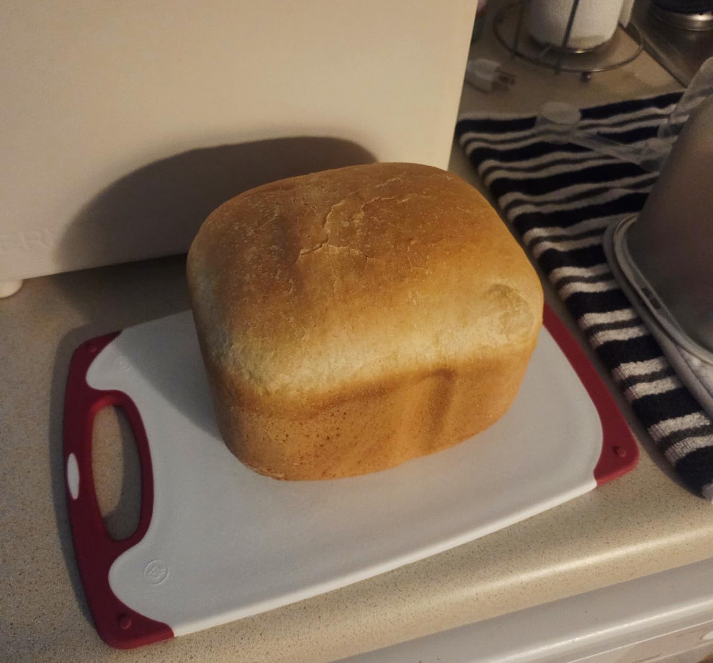 Neretva Bread Machine, 2.2LB 15-in-1 Bread Maker, Dual Heater Breadmaker Machine with Auto Nut Dispenser & Nonstick Ceramic Pan, Bread Maker Machine for Gluten Free, Dough Maker, Sourdough, Yogurt - Customer Photo 4