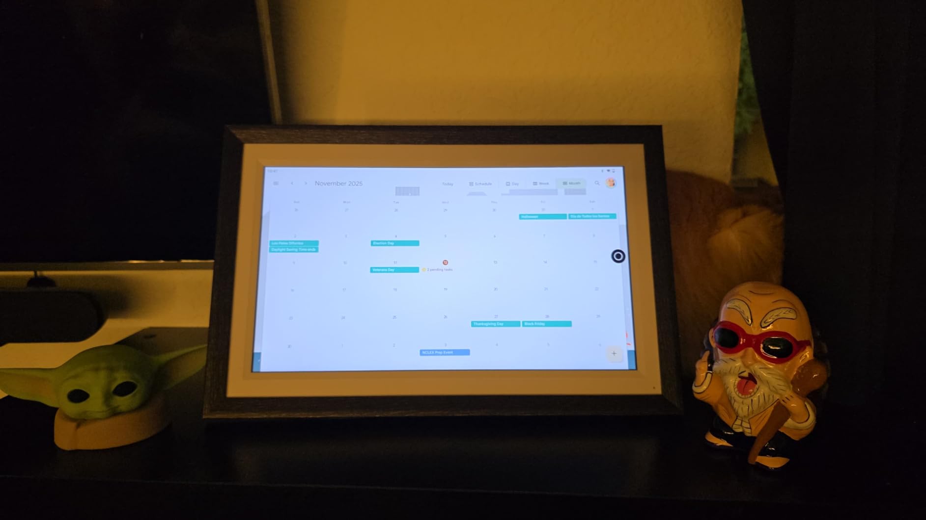 Changing 10.1 inch All-in-one Smart Display with Anti-Glare Touchscreen, Google Digital Calendar,Voice Assistant&Home hub, Wall-Mount Digital Picture Frame, Install Google Play Apps (White&Black) - Customer Photo 1