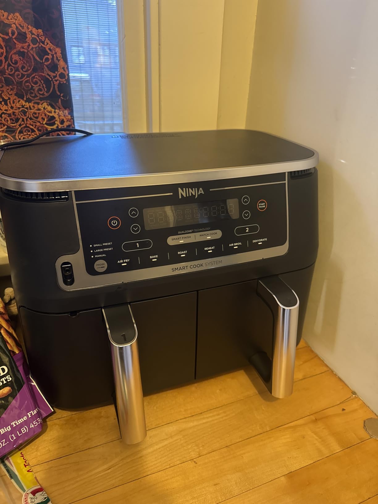 Ninja DZ550 Foodi 10 Quart 6-in-1 DualZone Smart XL Air Fryer with 2 Independent Baskets, Smart Cook Thermometer for Perfect Doneness, Match Cook & Smart Finish to Roast, Dehydrate & More, Grey - Customer Photo 5