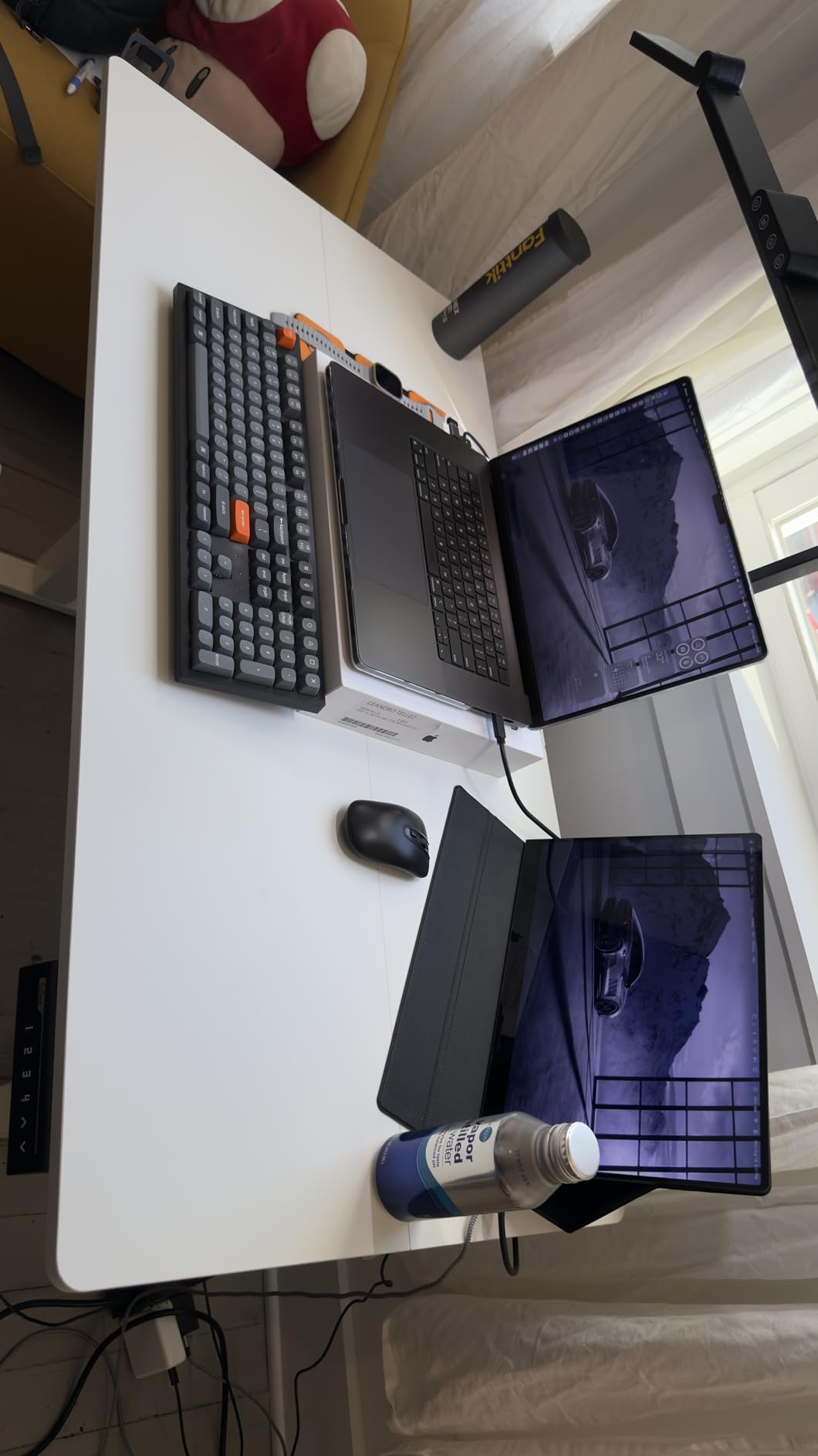 ErGear Height Adjustable Electric Standing Desk, 47.2 x 23.6 Inches Sit Stand up Desk, Memory Computer Home Office Desk with Two-Piece Desktop (Black) Customer Review ErGear Height Adjustable Electric Standing Desk, 47.2 x 23.6 Inches Sit Stand up Desk, Memory Computer Home Office Desk with Two-Piece Desktop (Black) - Customer Photo 1