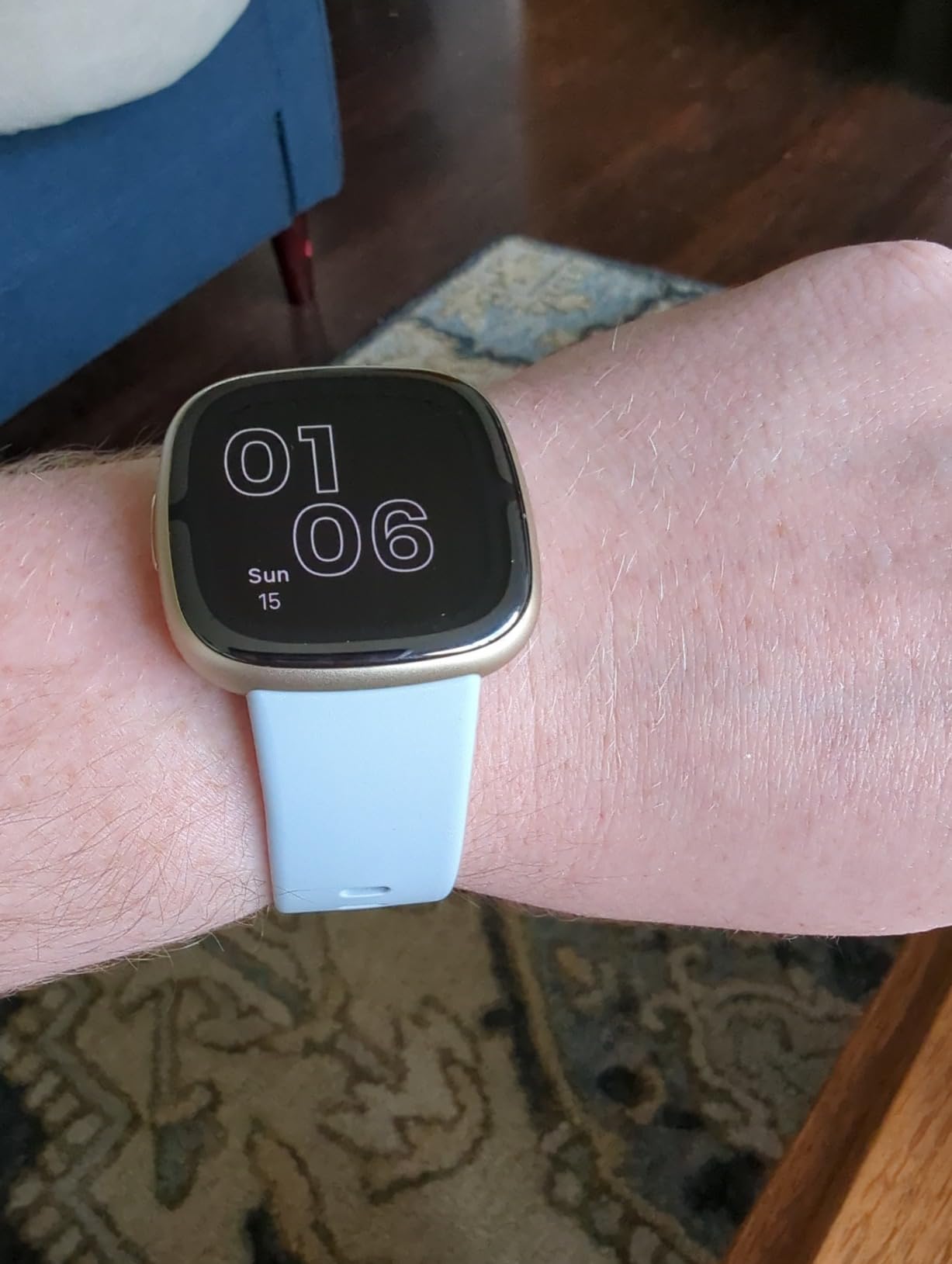 Fitbit Sense 2 Advanced Health and Fitness Smartwatch with Tools to Manage Stress and Sleep, ECG App, SpO2, 24/7 Heart Rate and GPS, Shadow Grey/Graphite, One Size (S & L Bands Included) - Customer Photo 1