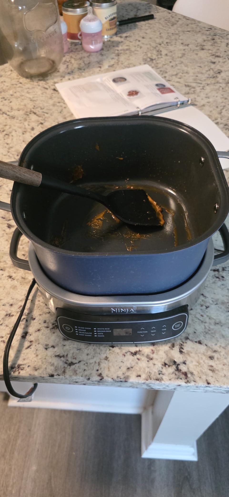 Ninja MC1001 Foodi PossibleCooker PRO 8.5 Quart Multi-Cooker, with 8-in-1 Slow Cooker, Dutch Oven, Steamer, Glass Lid Integrated Spoon, Nonstick, Oven Safe Pot to 500°F, Sea Salt Gray customer photo 2