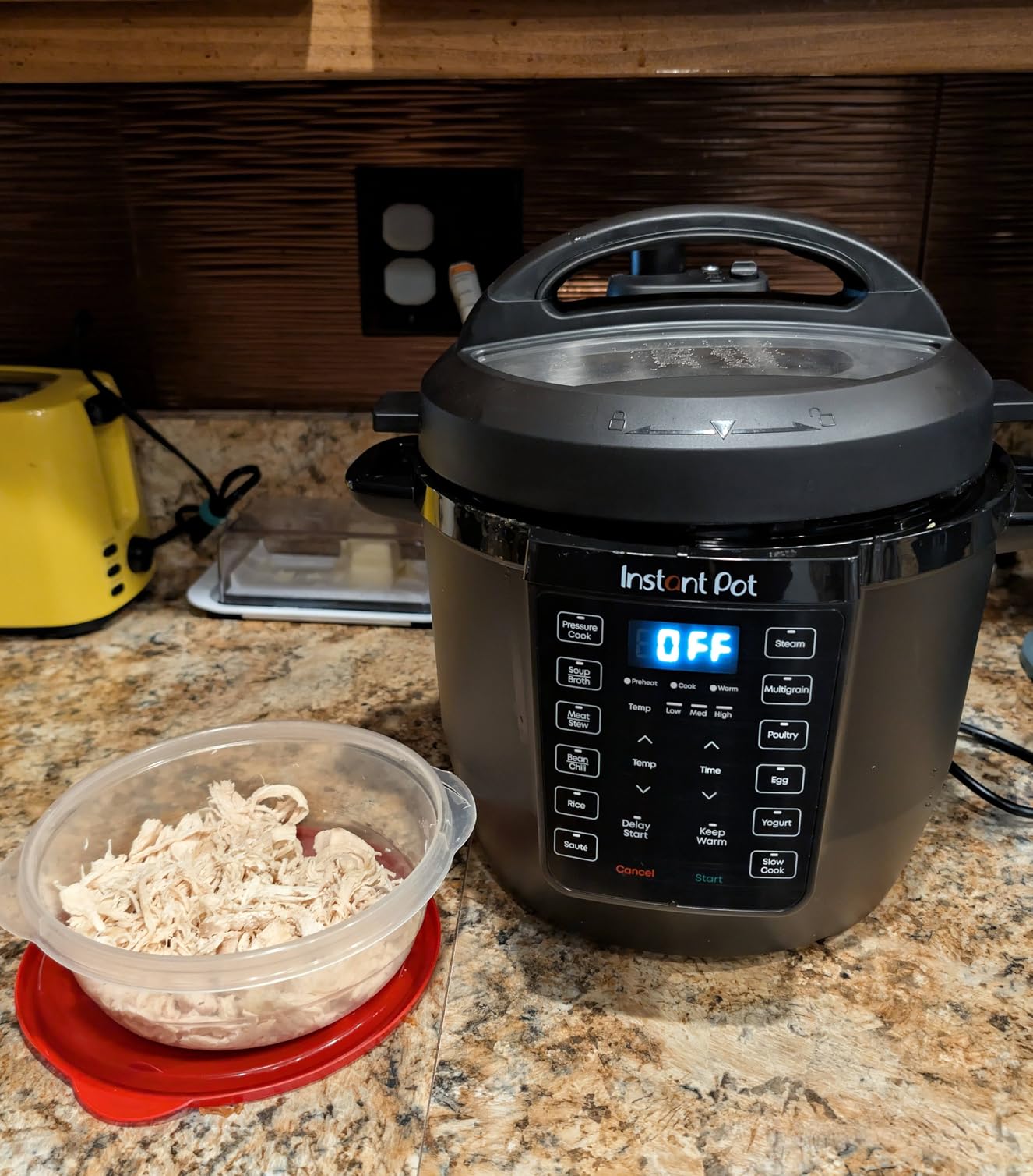 Instant Pot 6QT RIO 7-in-1 Multi-Cooker, Pressure Cooker, Slow cook, Sauté, Steam, Rice Maker, Yogurt, & Warmer, Black, 6 Quarts customer photo 2