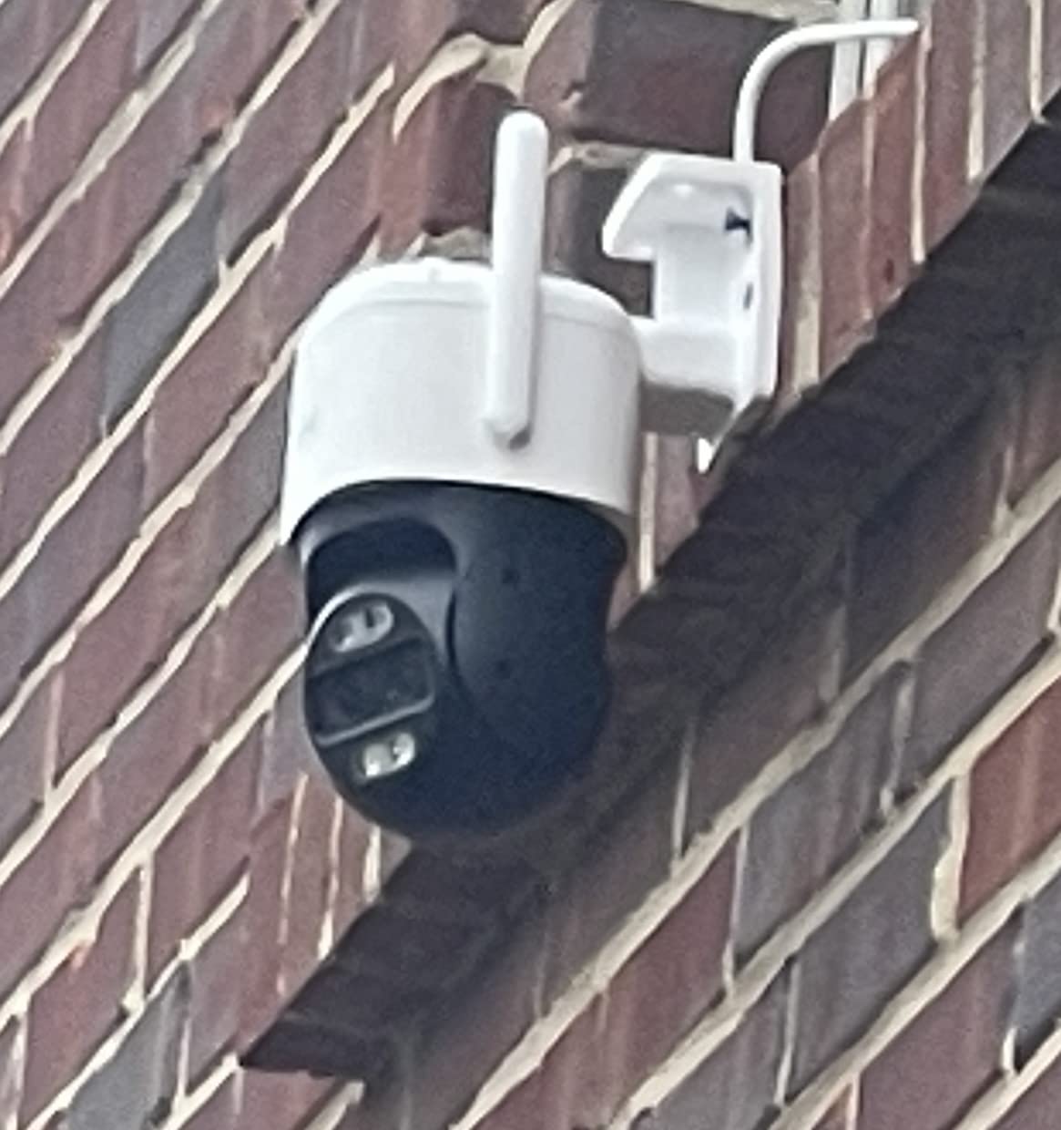 REOLINK 4K Wired WiFi Outdoor Security Camera, 8MP Dual Lens, 360 PTZ Camera, Auto Tracking, 2.4/5GHz Wi-Fi Smart Person/Vehicle/Animal Detection, 6X Hybrid Zoom, Color Night Vision, TrackMix WiFi - Customer Photo 4