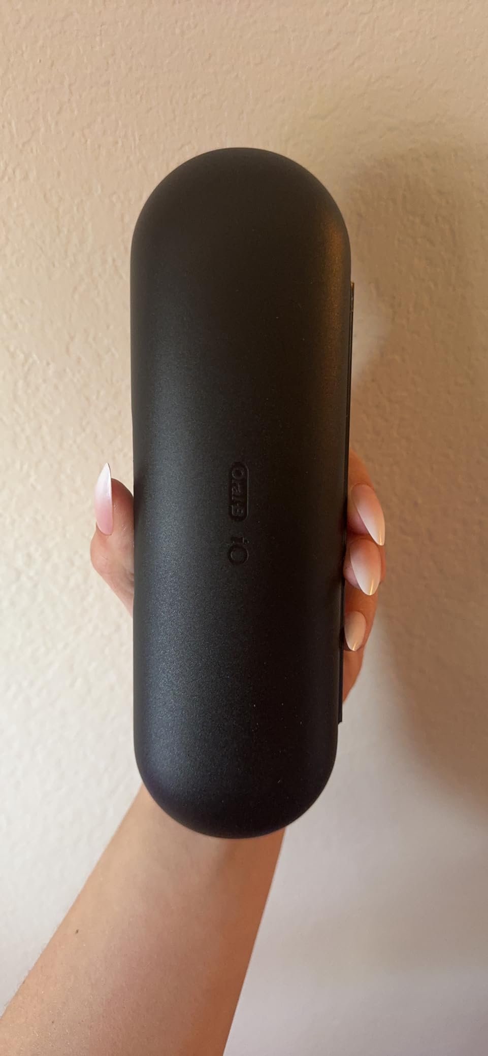 Oral-B iO Series 4 Electric Toothbrush with (1) Brush Head, Rechargeable, White Customer Review Oral-B iO Series 4 Electric Toothbrush with (1) Brush Head, Rechargeable, White - Customer Photo 1