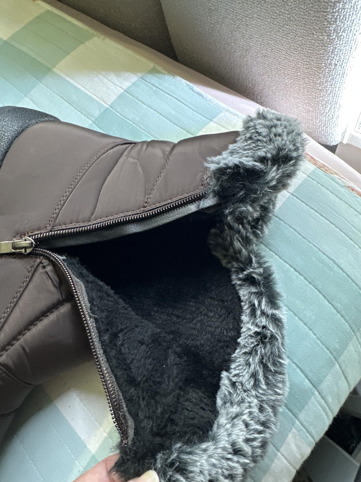 SHIBEVER Women's Snow Boots Winter: Waterproof Fur Lined Anti-Slip Ankle Booties Outdoor Comfortable Warm Women Snow Boot Customer Review SHIBEVER Women's Snow Boots Winter: Waterproof Fur Lined Anti-Slip Ankle Booties Outdoor Comfortable Warm Women Snow Boot - Customer Photo 1