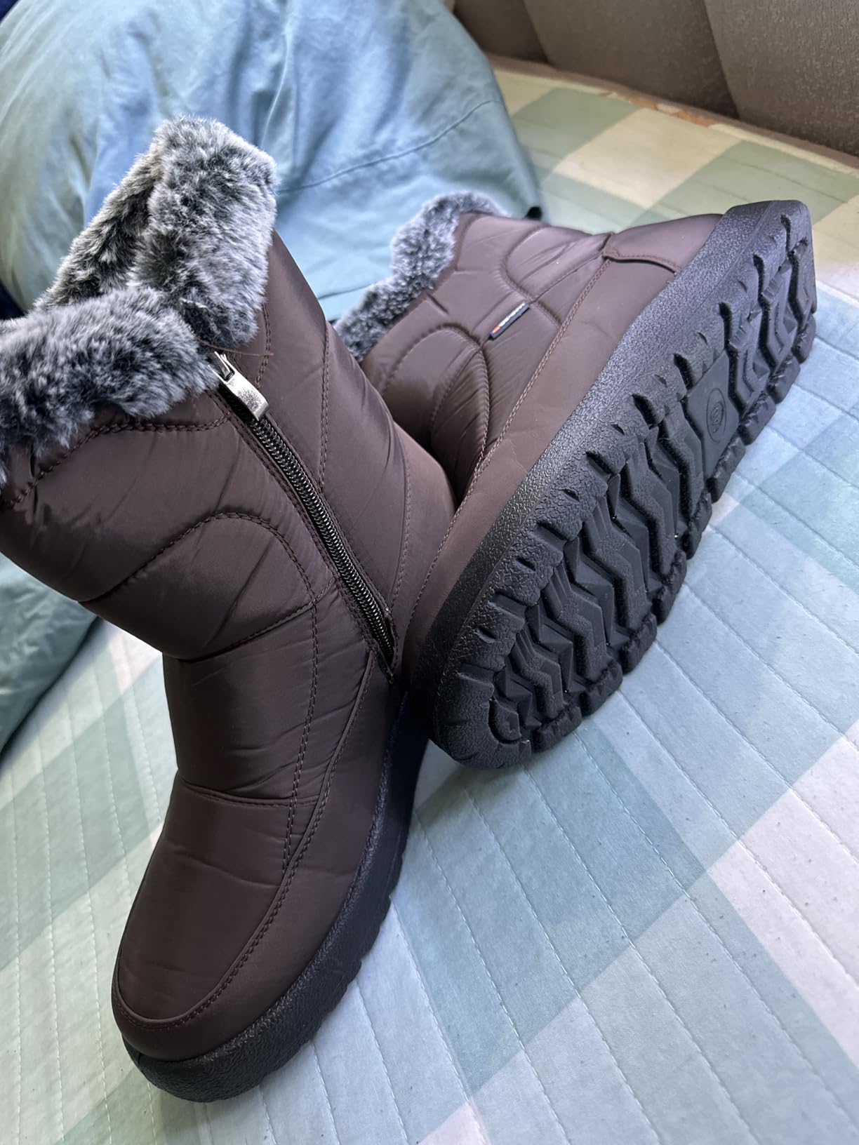 SHIBEVER Women's Snow Boots Winter: Waterproof Fur Lined Anti-Slip Ankle Booties Outdoor Comfortable Warm Women Snow Boot Customer Review SHIBEVER Women's Snow Boots Winter: Waterproof Fur Lined Anti-Slip Ankle Booties Outdoor Comfortable Warm Women Snow Boot - Customer Photo 2