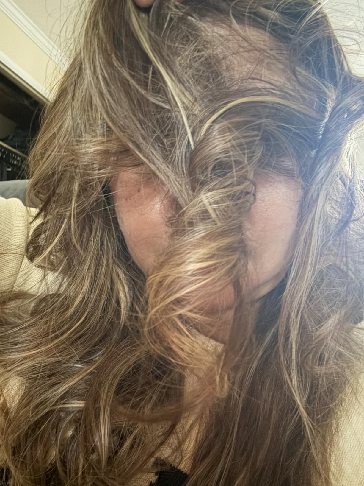 Shark HD430 FlexStyle Air Styling & Drying System, Powerful Hair Dryer Brush & Multi-Styler with Auto-Wrap Curlers, Paddle Brush, Oval Brush, Concentrator Attachment, Stone Customer Review Shark HD430 FlexStyle Air Styling & Drying System, Powerful Hair Dryer Brush & Multi-Styler with Auto-Wrap Curlers, Paddle Brush, Oval Brush, Concentrator Attachment, Stone - Customer Photo 1