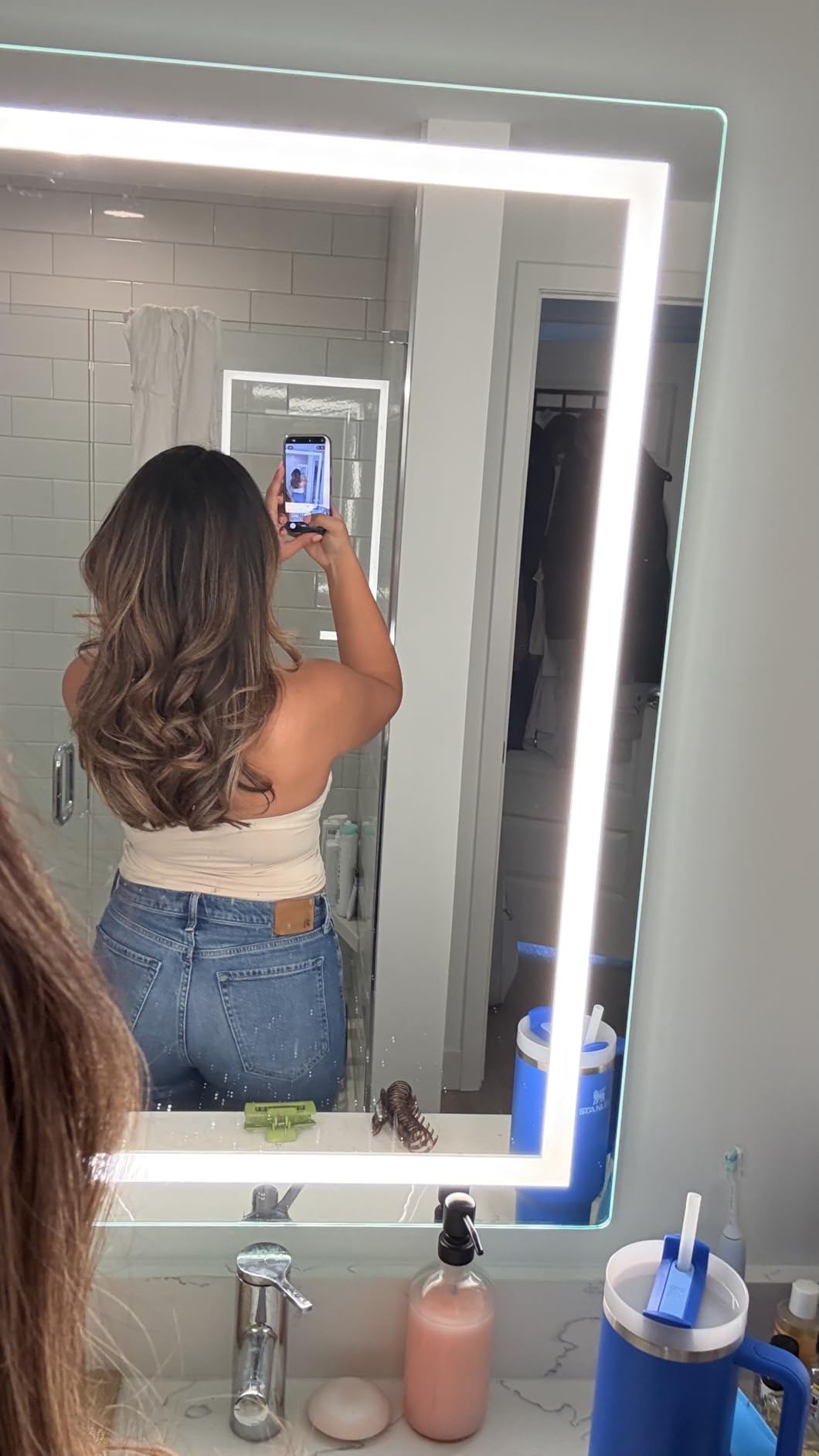 Shark HD430 FlexStyle Air Styling & Drying System, Powerful Hair Dryer Brush & Multi-Styler with Auto-Wrap Curlers, Paddle Brush, Oval Brush, Concentrator Attachment, Stone Customer Review Shark HD430 FlexStyle Air Styling & Drying System, Powerful Hair Dryer Brush & Multi-Styler with Auto-Wrap Curlers, Paddle Brush, Oval Brush, Concentrator Attachment, Stone - Customer Photo 2