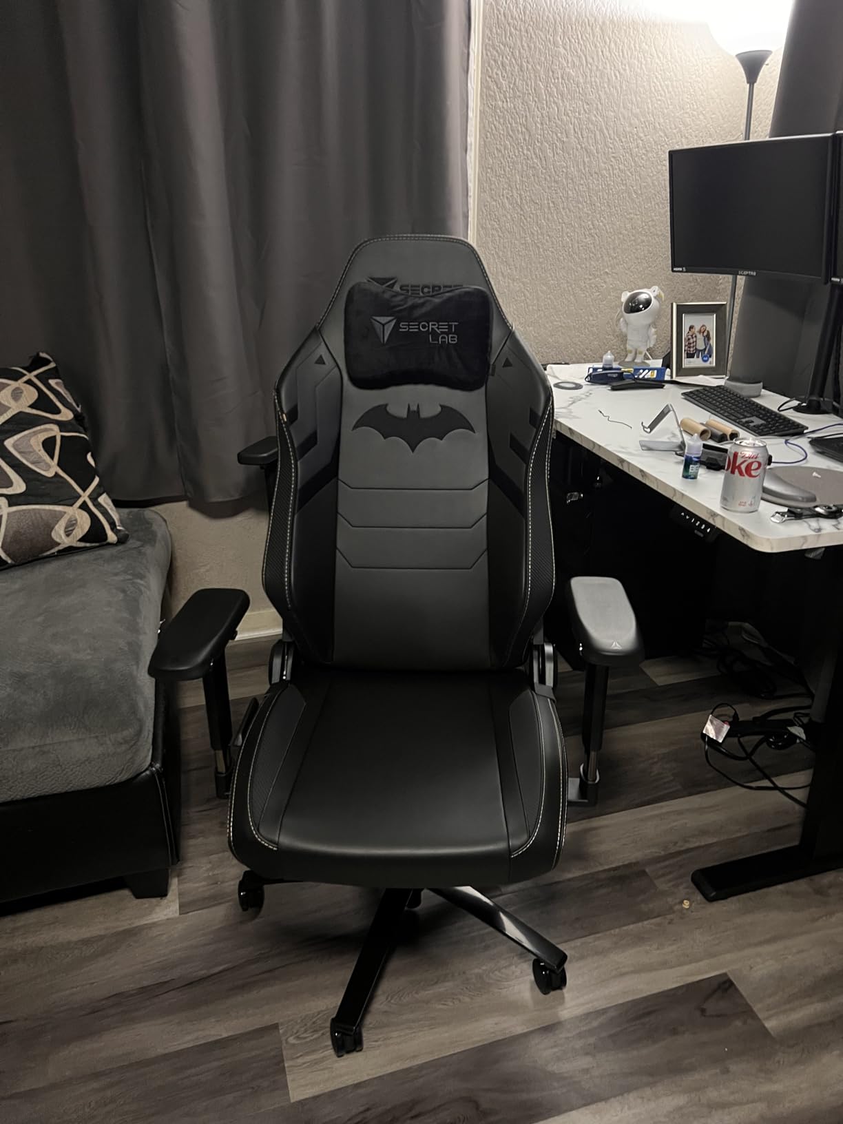 Secretlab Titan Evo Dark Knight Gaming Chair - Reclining, Ergonomic, Comfortable Computer Chair with 4D Armrests, Headrest & Lumbar Support - Small - Black - Leatherette Customer Review Secretlab Titan Evo Dark Knight Gaming Chair - Reclining, Ergonomic, Comfortable Computer Chair with 4D Armrests, Headrest & Lumbar Support - Small - Black - Leatherette - Customer Photo 3