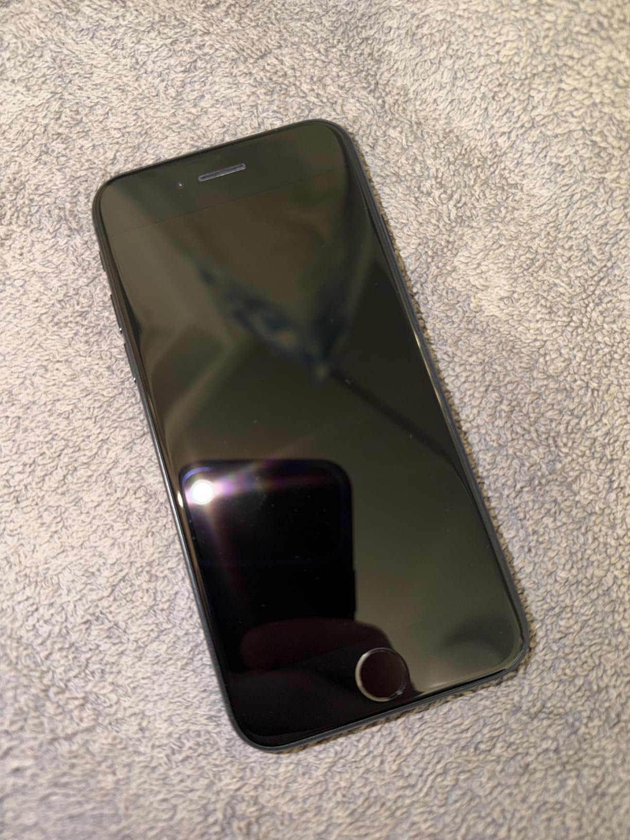 Apple iPhone SE 3rd Gen, 64GB, Midnight - Unlocked (Renewed) - Customer Photo 1