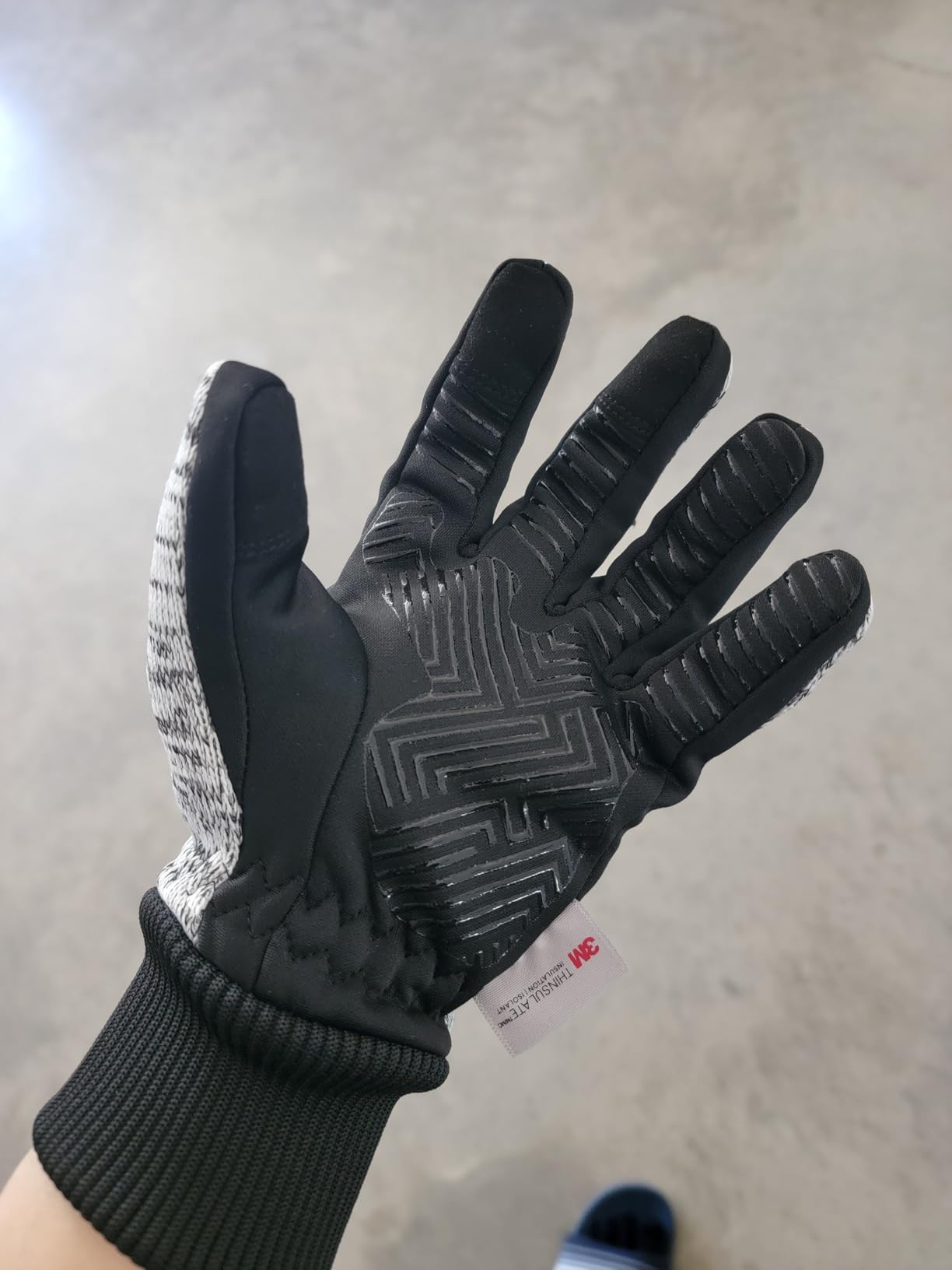 Winter Gloves for Men/Women -10°F 3M Thinsulate Warm Touch Screen Snow Ski Bicycle Bike Gloves for Driving/Cycling/Running/Hiking Customer Review Winter Gloves for Men/Women -10°F 3M Thinsulate Warm Touch Screen Snow Ski Bicycle Bike Gloves for Driving/Cycling/Running/Hiking - Customer Photo 1
