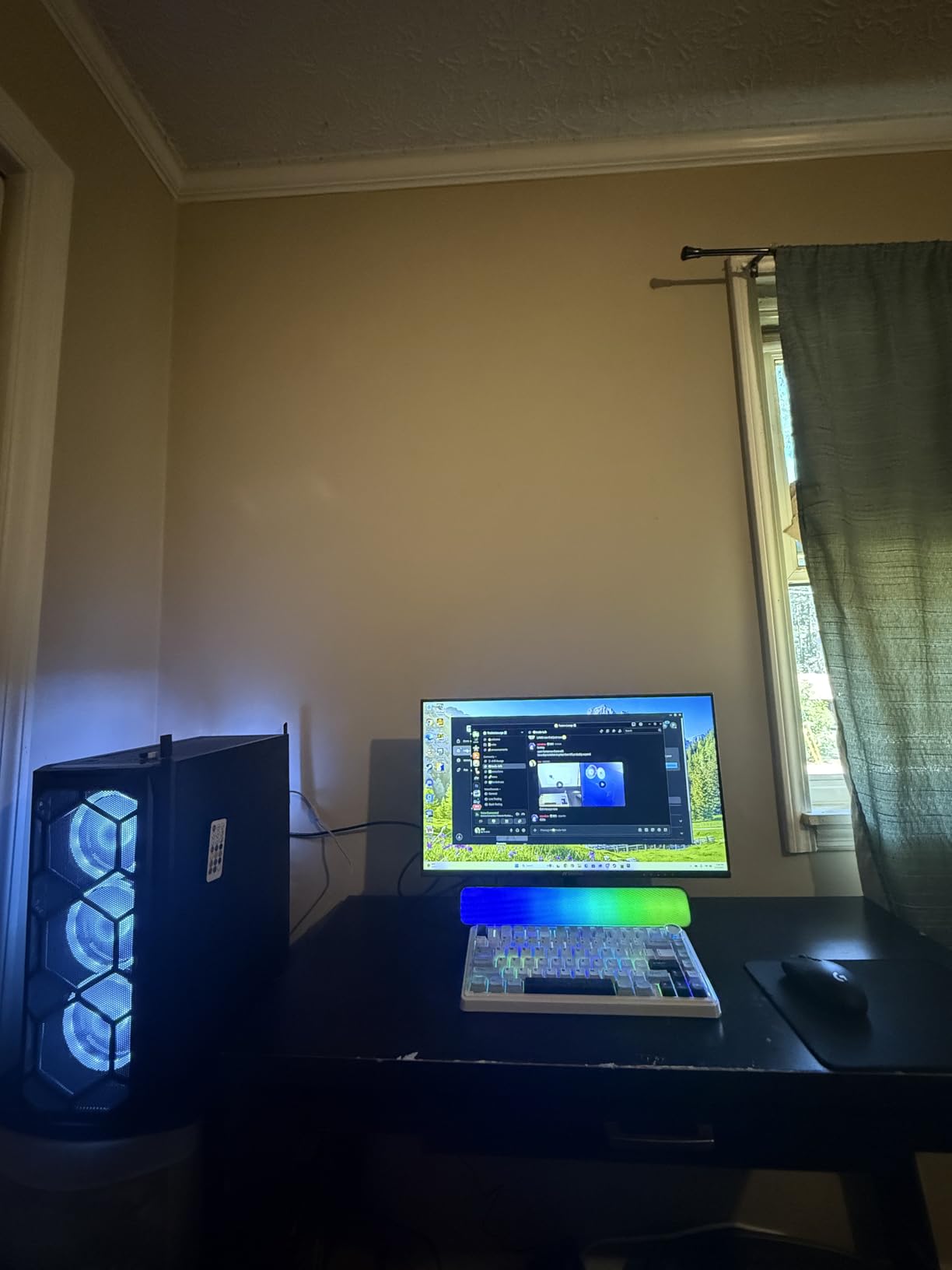 STGAubron Gaming PC Desktop Computer, Intel Core i7 up to 3.9GHz, Radeon RX 580 8G, 16G RAM, 512G SSD, WiFi 6, Bluetooth 5.2, RGB Fan x6, Windows 11 Home - Customer Photo 1