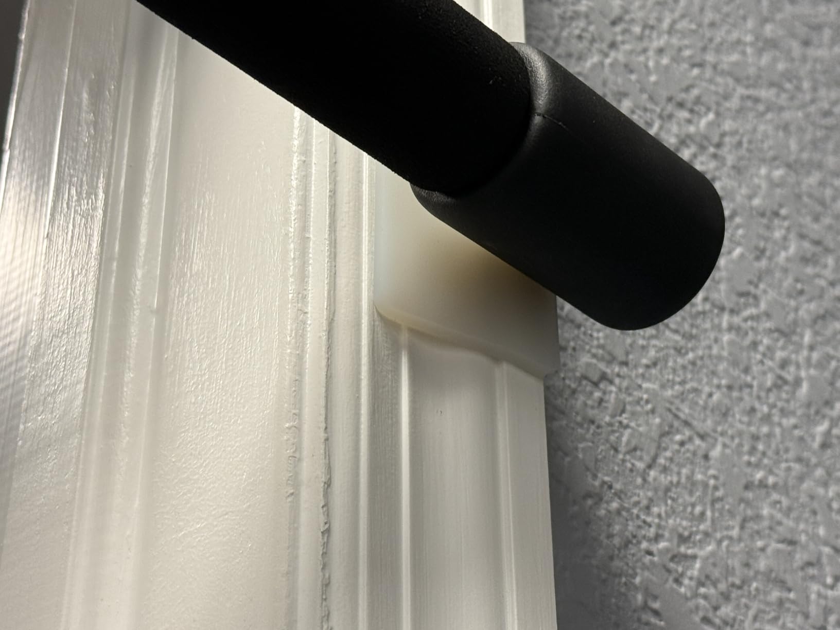 Ally Peaks Pull Up Bar for Doorway,Multiple Levels Width Adjustable Pull Up Bar Accurately Match Wide and Narrow doorframe,Indoor Chin-Up Bar Workout Bar,USA Original Patent - Customer Photo 2