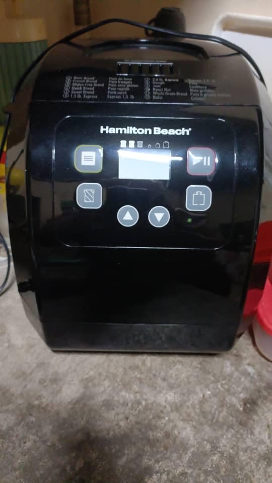 Hamilton Beach Automatic Bread Maker Machine, Digital, Programmable, 12 Settings + Gluten Free, PFAS-Free Nonstick Pan + Kneading Paddle, 2 lb Capacity, Black - Customer Photo 2