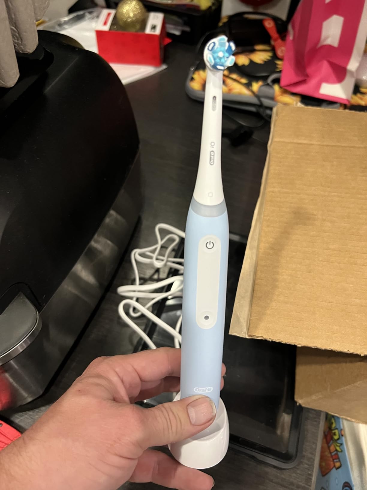 Oral-B iO3 Electric Toothbrush (1) with (1) Ultimate Clean Brush Head and (1) Charger, Black Customer Review Oral-B iO3 Electric Toothbrush (1) with (1) Ultimate Clean Brush Head and (1) Charger, Black - Customer Photo 2