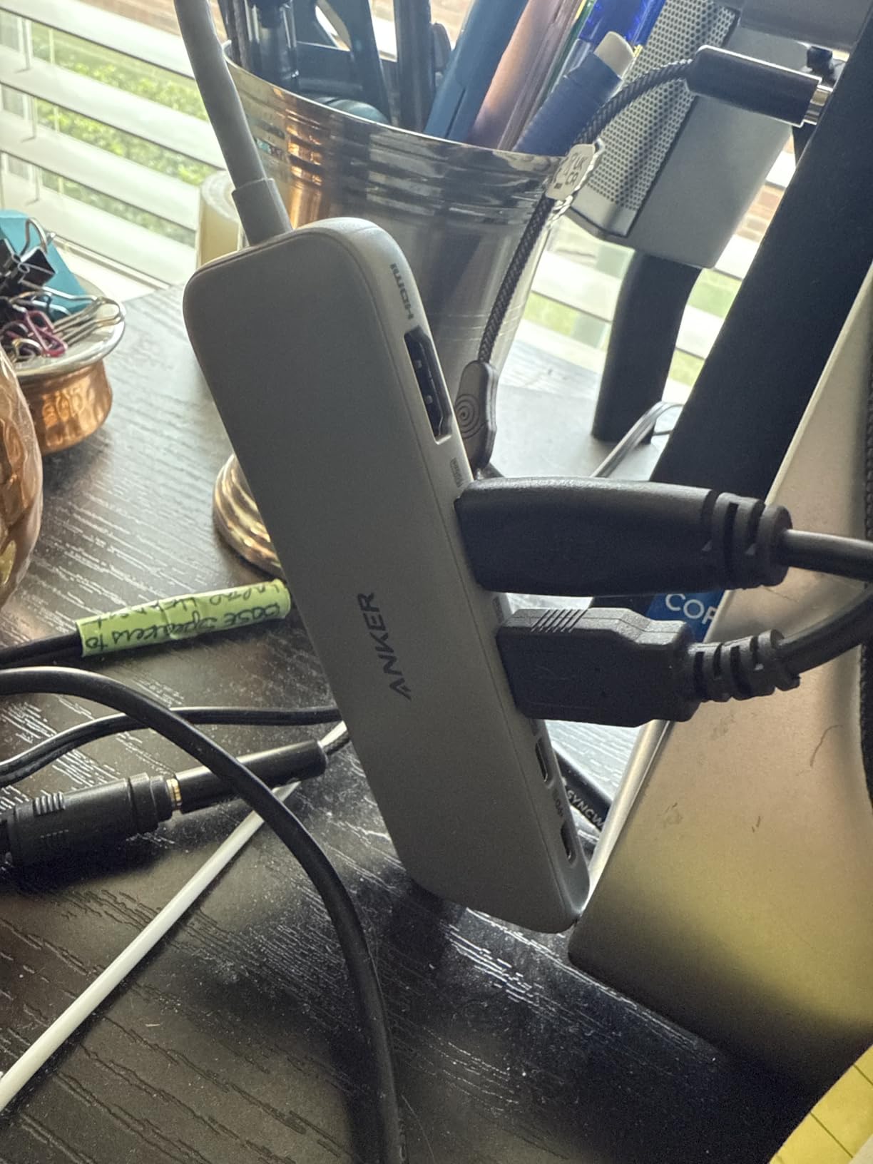 Anker USB C Hub, 5-in-1 USBC to HDMI Splitter with 4K Display, 1 x Powered USB-C 5Gbps & 2×Powered USB-A 3.0 5Gbps Data Ports for MacBook Pro, MacBook Air, Dell and More - Customer Photo 1