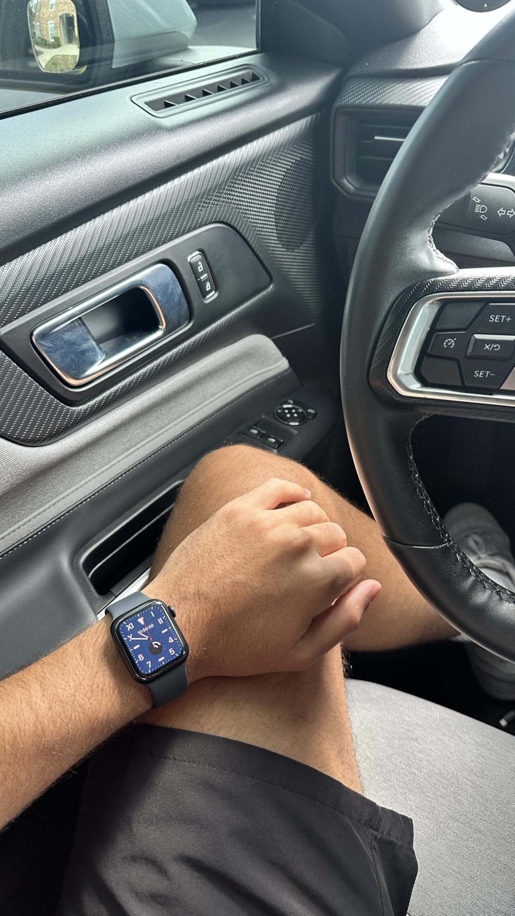 Apple Watch SE (2nd Gen) (GPS, 40mm) - Midnight Aluminum Case with Midnight Sport Band, S/M (Renewed) Customer Review Apple Watch SE (2nd Gen) (GPS, 40mm) - Midnight Aluminum Case with Midnight Sport Band, S/M (Renewed) - Customer Photo 2