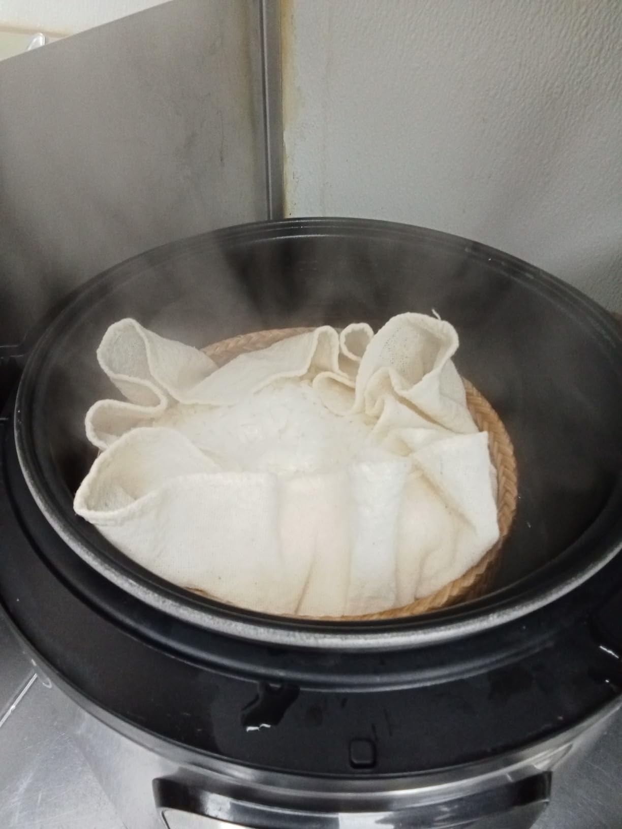 PANWA Handmade 100% Natural Thai Bamboo Sticky Rice Electric Cooker Steamer Set - Customer Photo 1