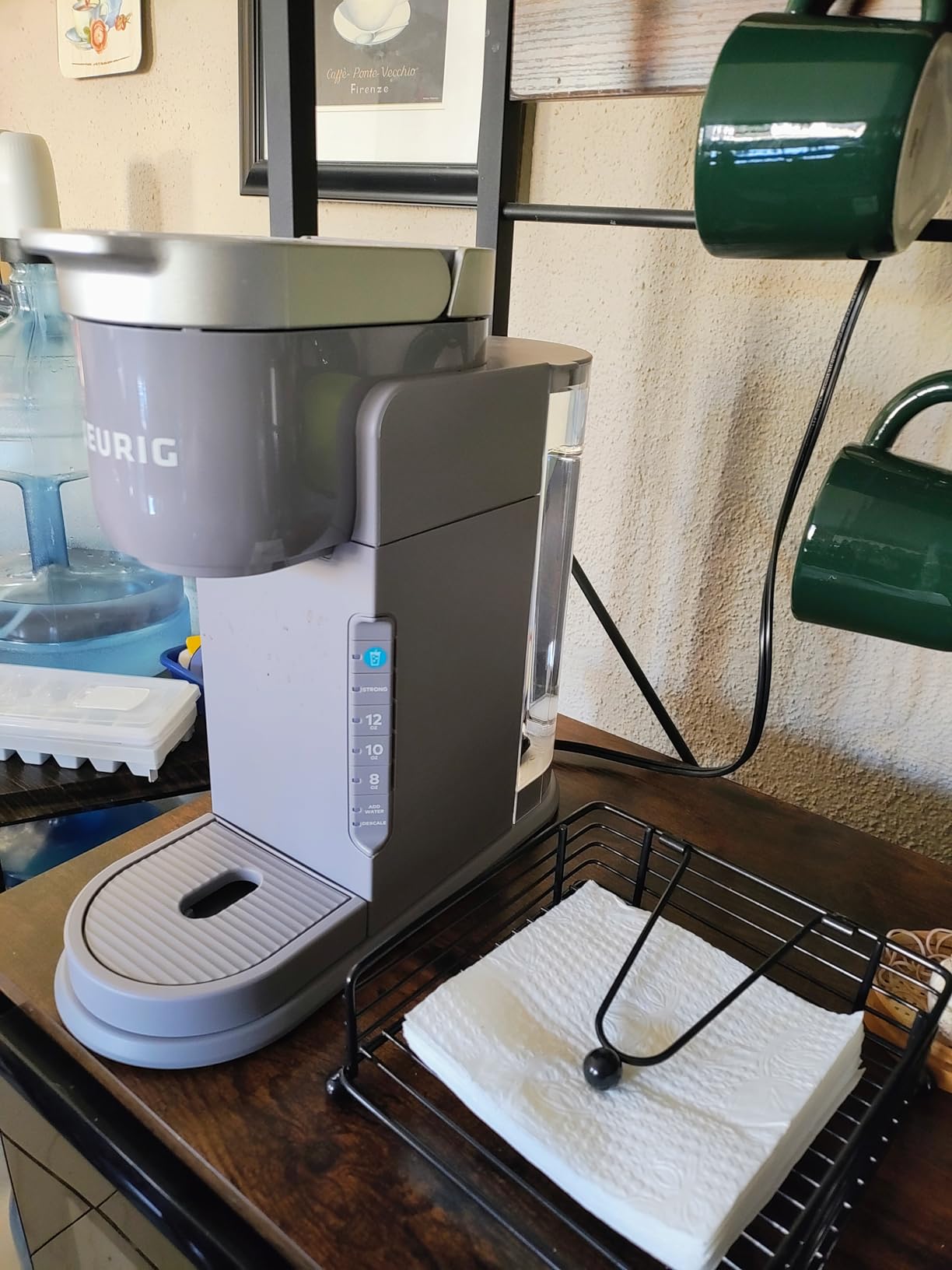 Keurig K-Iced Coffee Maker, Single Serve K-Cup Pod Iced Coffee Maker, With Hot and Cold Coffee Capabilities, Brews Any K-Cup Pod, Gray - Customer Photo 2