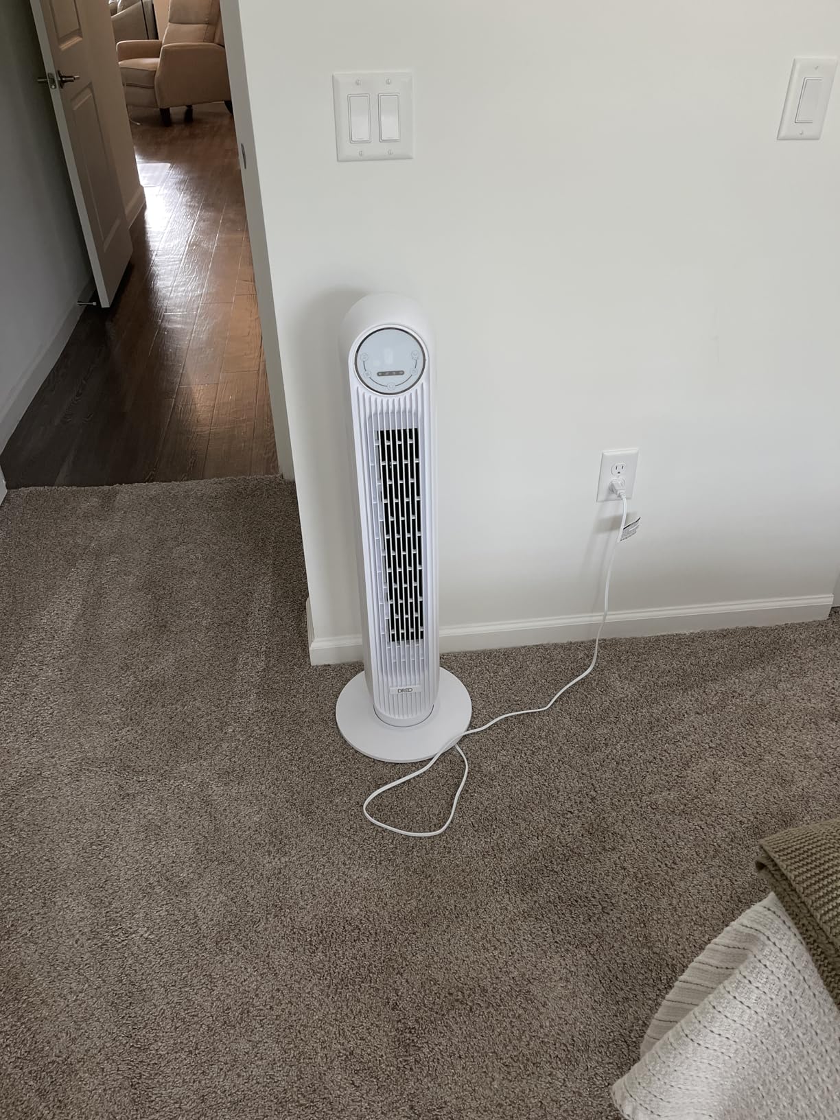 Dreo Tower Fan for Bedroom, 25ft/s Smart Standing Fans, 90° Oscillating Floor Fan with 4 Modes, 4 Speeds, 8H Timer, 28dB, Bladeless, Remote, Works with WiFi Voice Control - Customer Photo 1