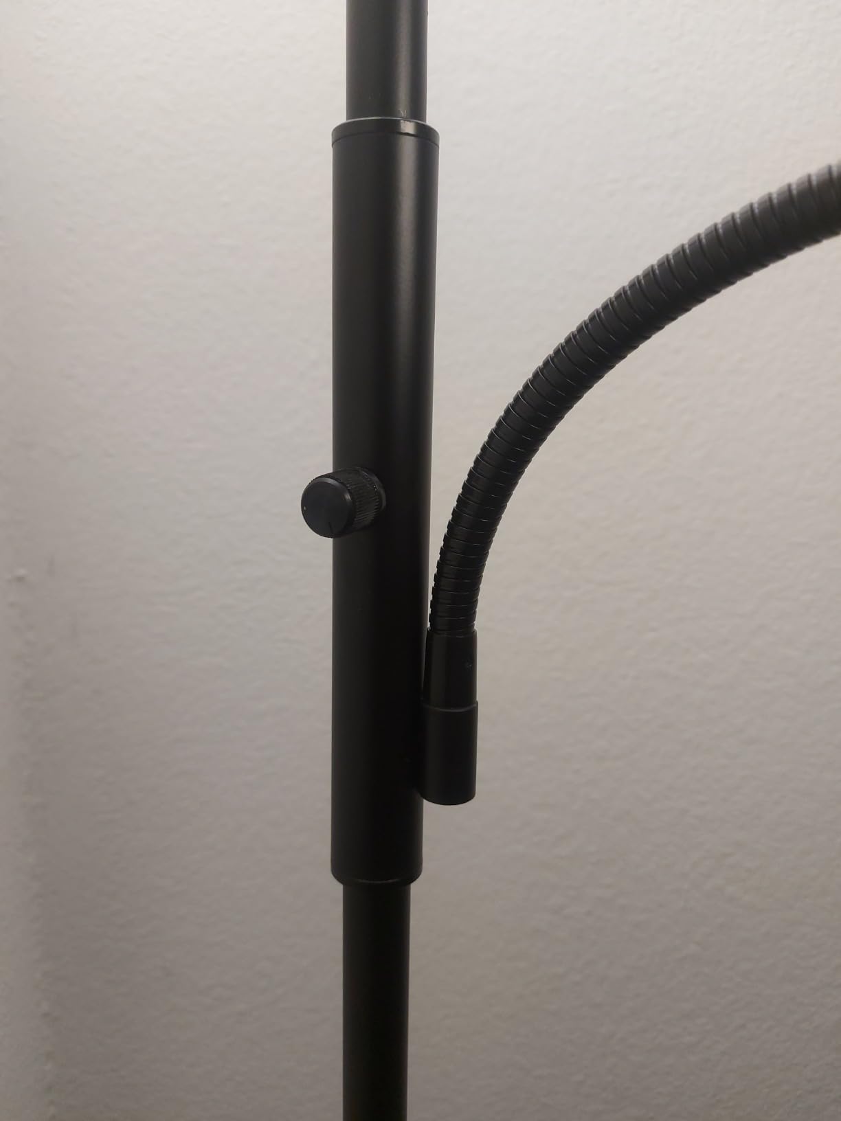 Floor Lamp, Dimmable Standing lamp, Stepless Dimming Brightness, Included 9W and 5W LED Bulbs, Industrial Floor Lamp for Living Room, Bedroom, Office, Reading - Customer Photo 3