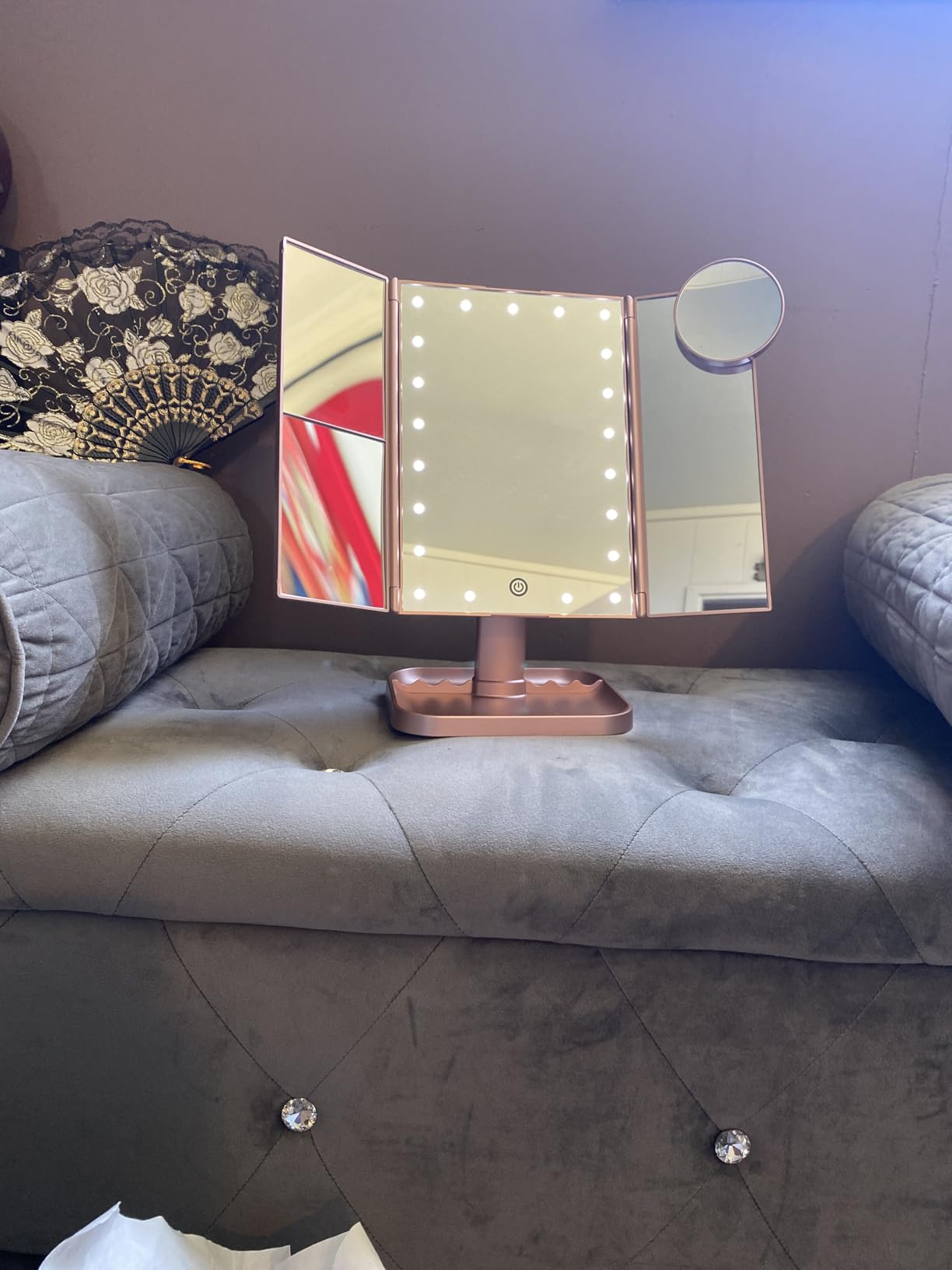 HUONUL Makeup Mirror Vanity with Lights, 2X 3X 10X Magnification, Lighted Mirror, Touch Control, Trifold Dual Power Supply, Portable LED Women Gift (Black) - Customer Photo 2