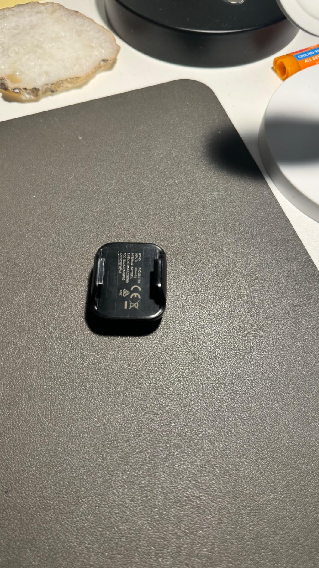 WHOOP Battery Pack 4.0 – Portable, Wearable, Water-Resistant Charging Component 4.0 Wearable Health, Fitness & Activity Tracker, Not Compatible with Gen 5, Onyx - Customer Photo 2